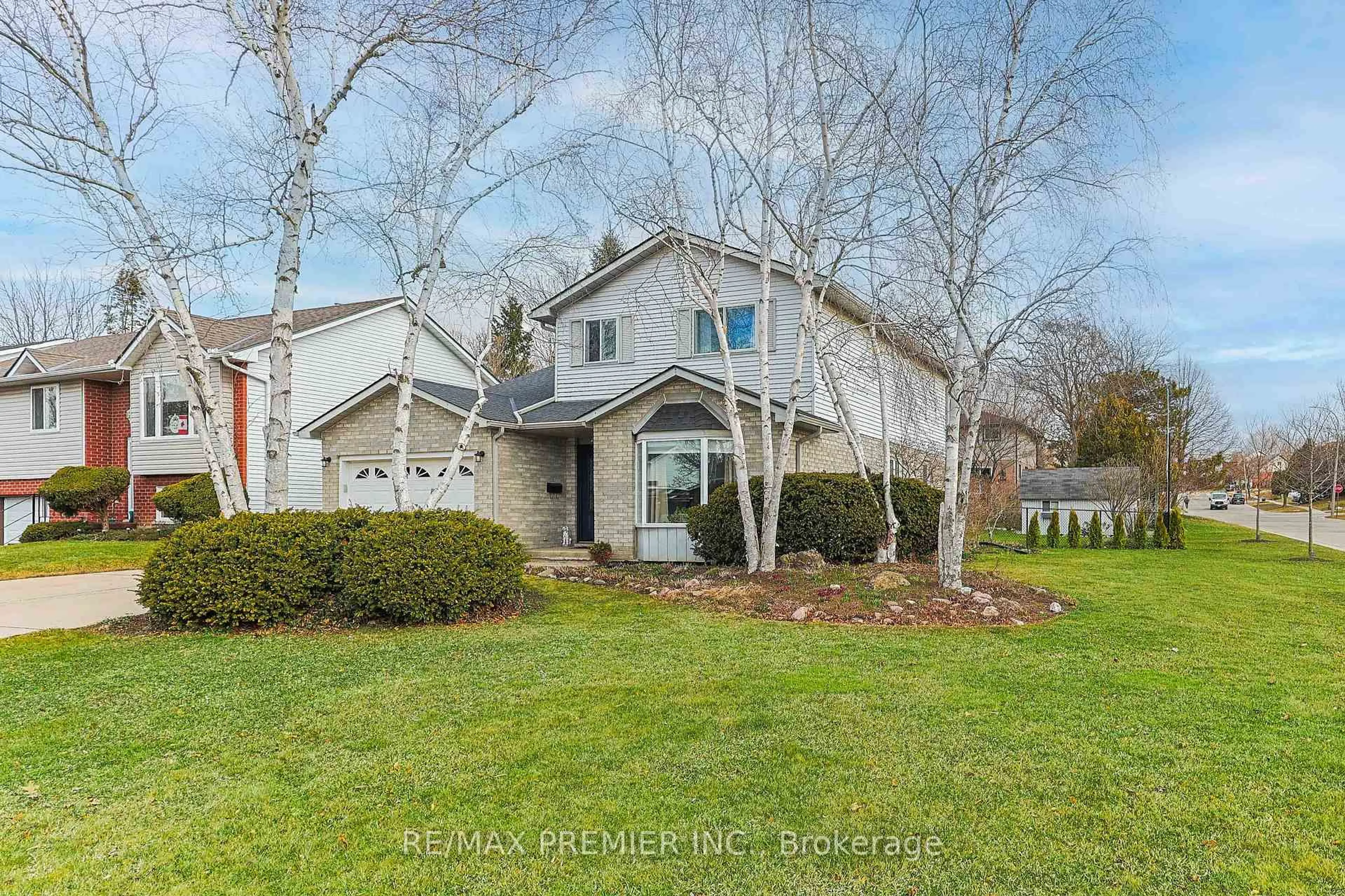 Unknown for 2 Macmillan St, Haldimand Ontario N3W 1A1