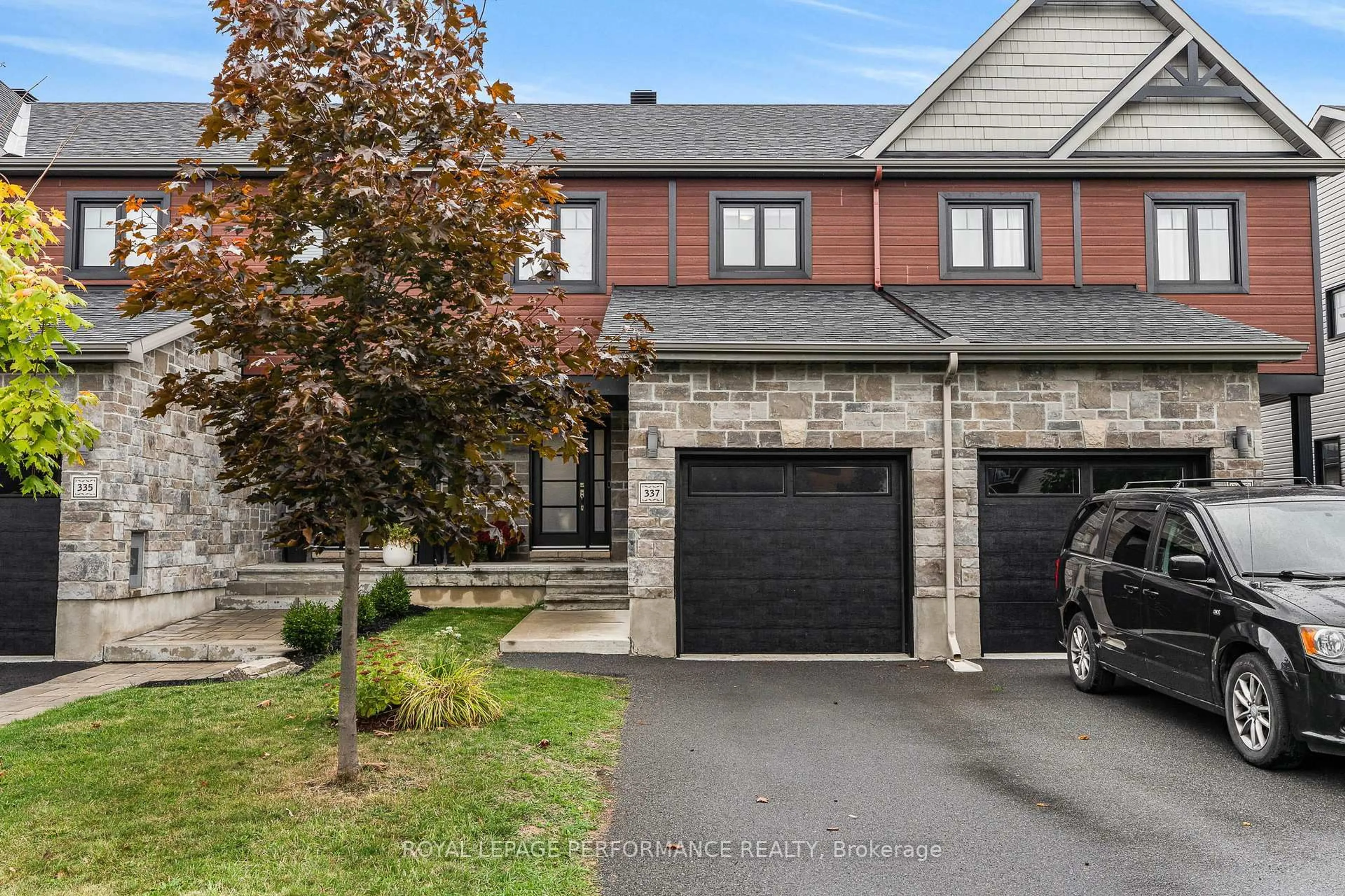 Home with brick exterior material, street for 337 Twilight Ave, Russell Ontario K4R 0E3