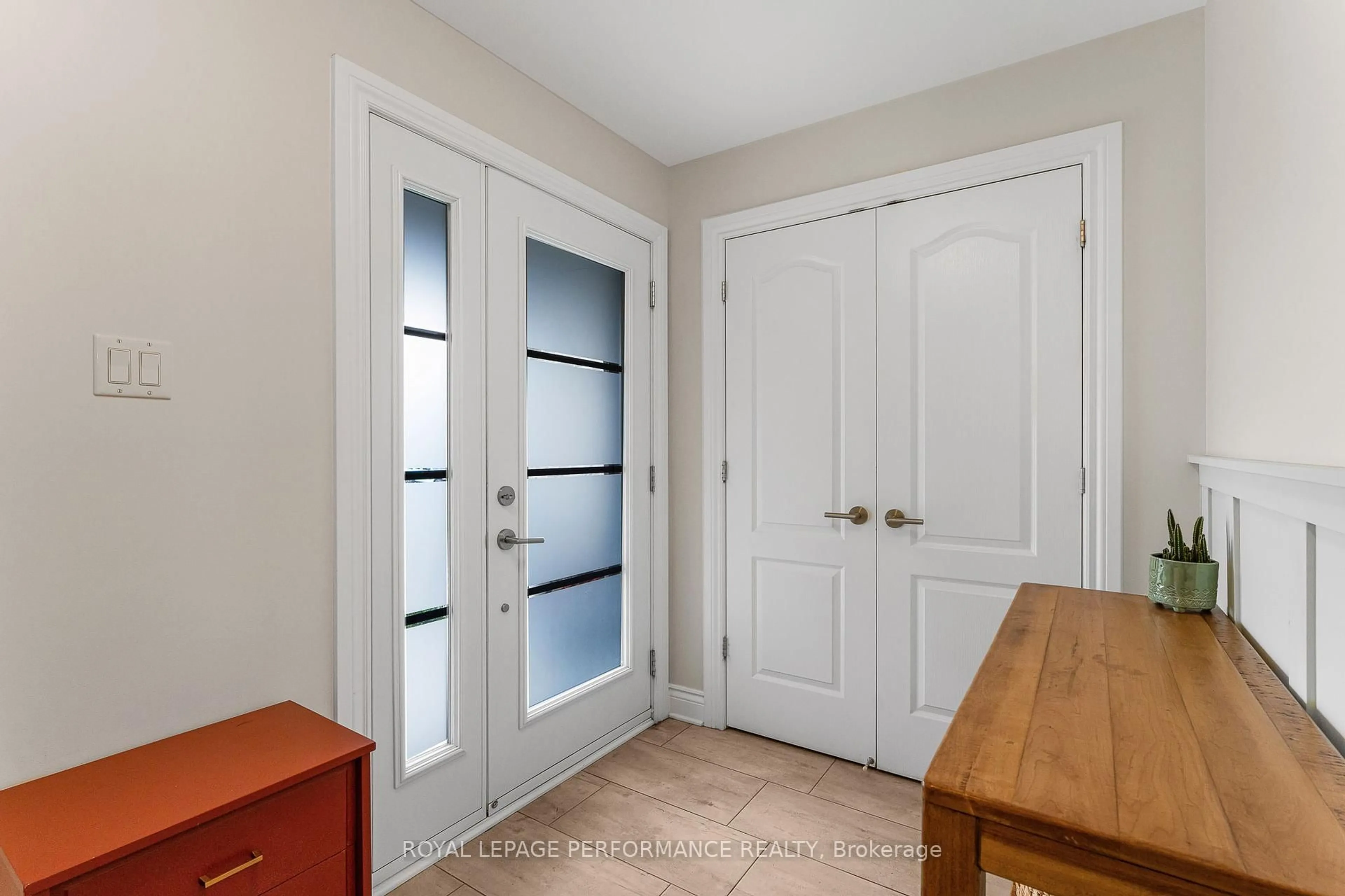 Unknown for 337 Twilight Ave, Russell Ontario K4R 0E3