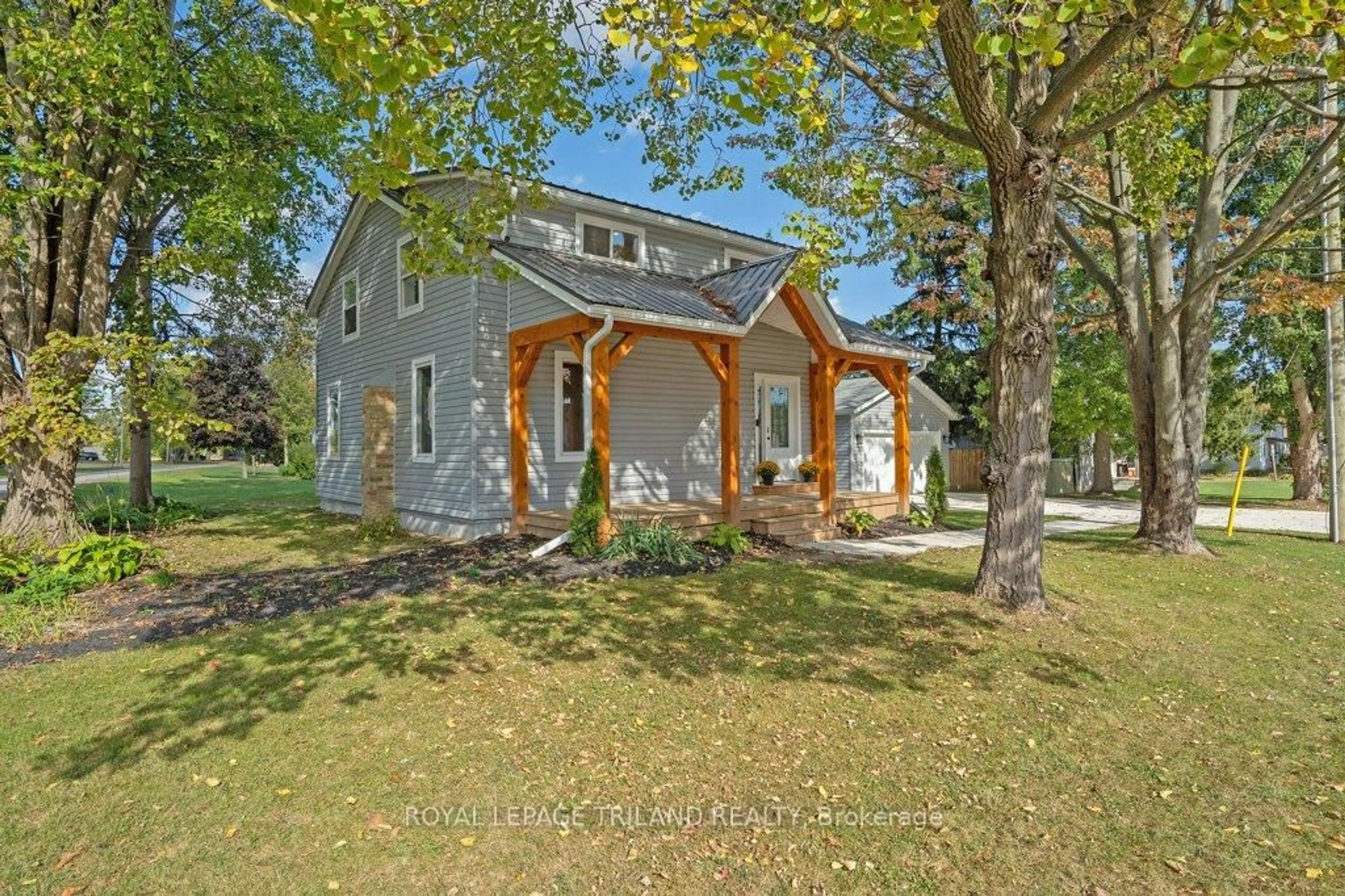 Home with vinyl exterior material, street for 35620 Fingal Line, Southwold Ontario N0L 1K0