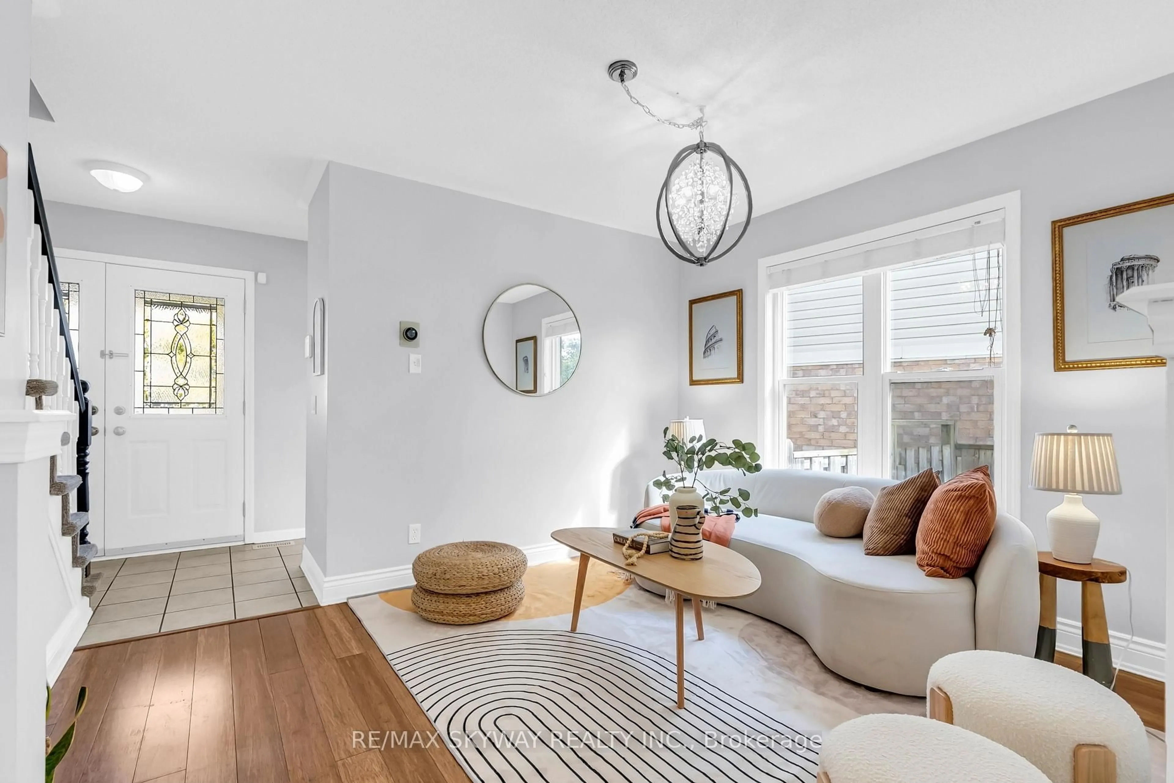 Living room with furniture, unknown for 19 Coulthard Blvd, Cambridge Ontario N1T 2E7