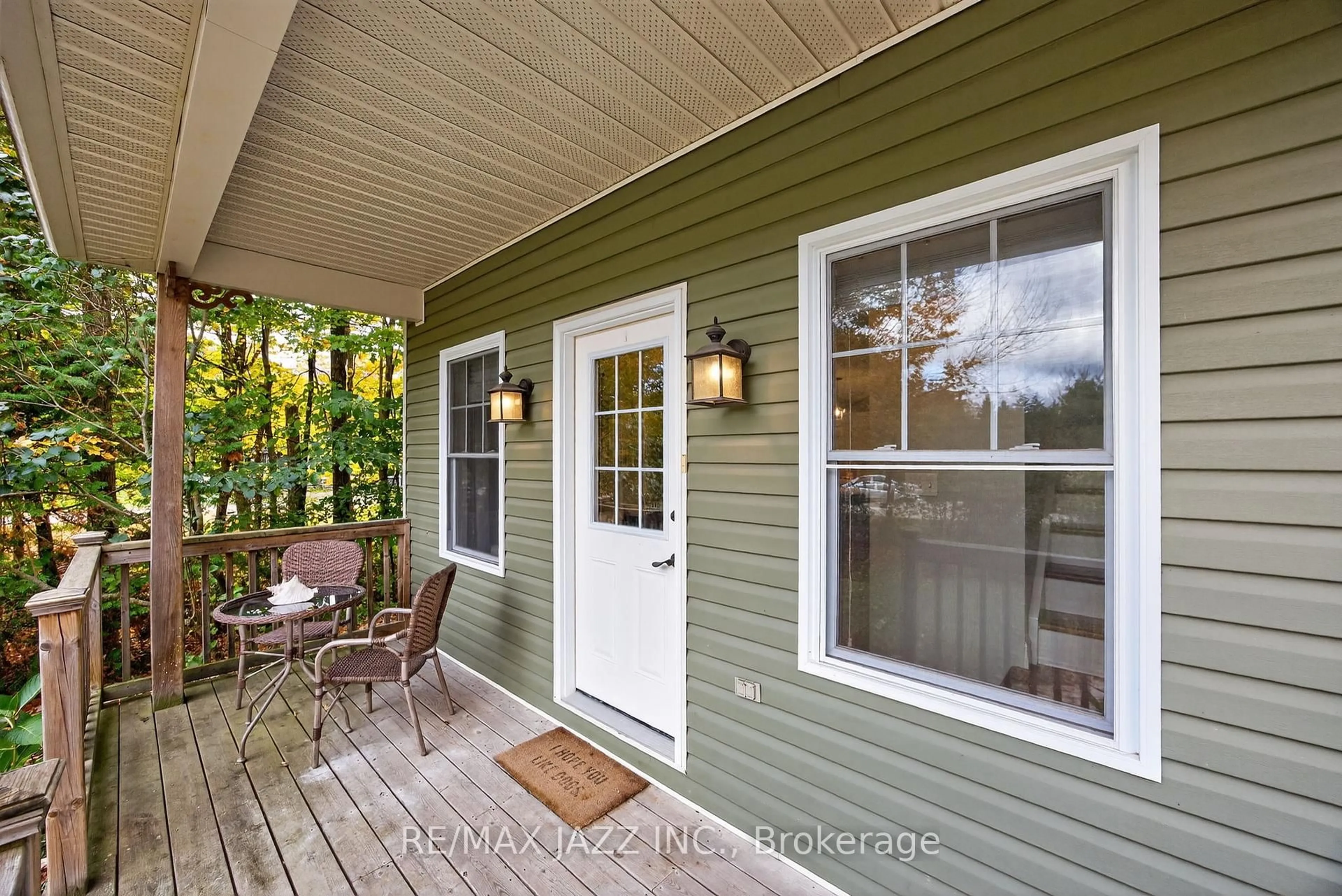 Home with vinyl exterior material, unknown for 170 Raglan St, Grey Highlands Ontario N0C 1E0