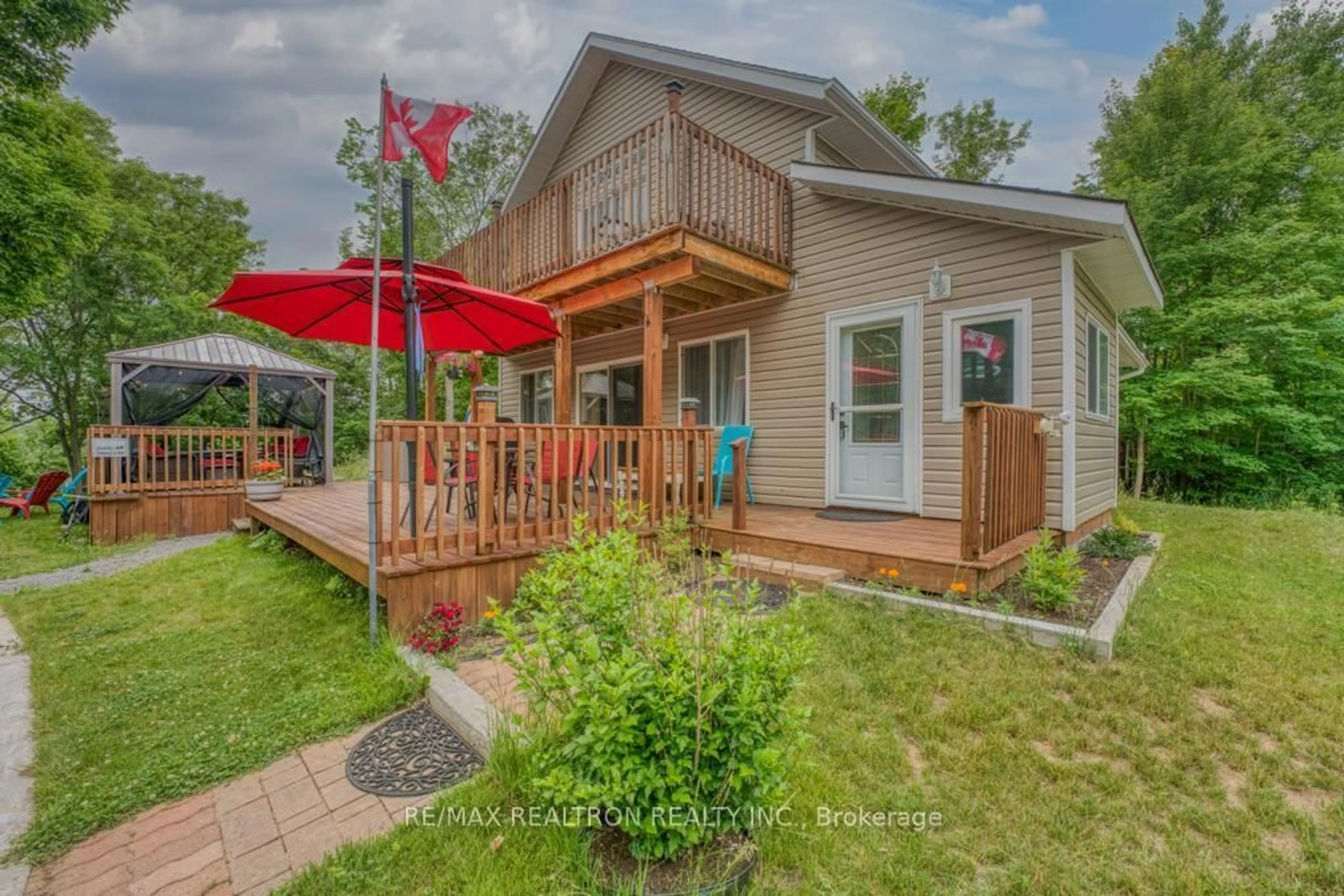 Patio, street for 1073 Freeman Lane, Godfrey Ontario K0H 1T0