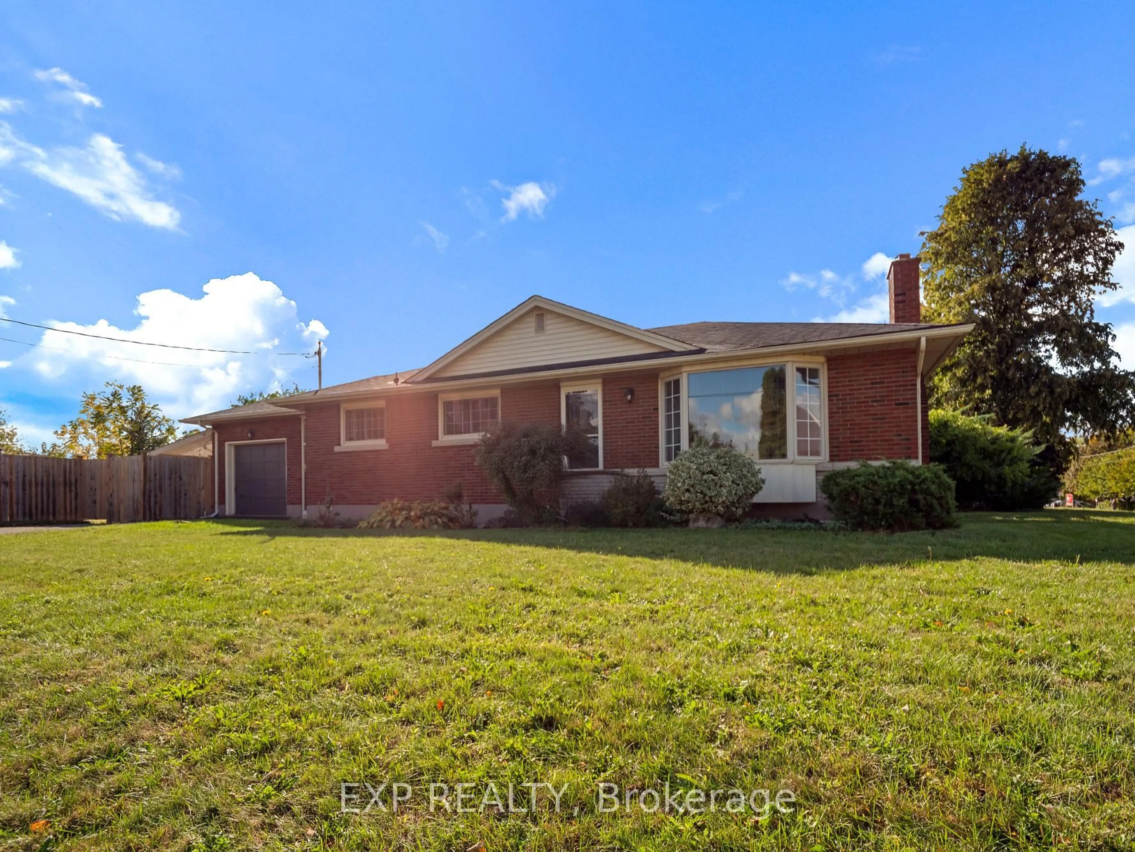 Unknown for 6570 Sherwood Rd, Niagara Falls Ontario L2E 5M4
