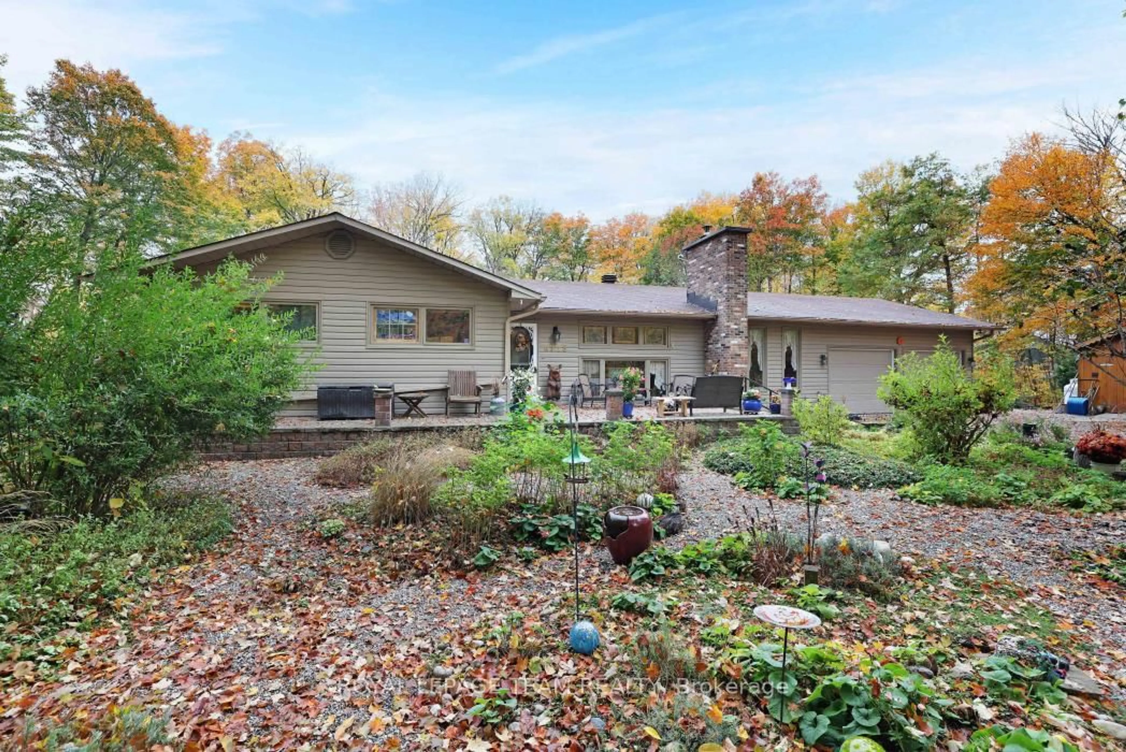 Patio, water/lake/river/ocean view for 4715 Stonecrest Rd, Ottawa Ontario K0A 3M0