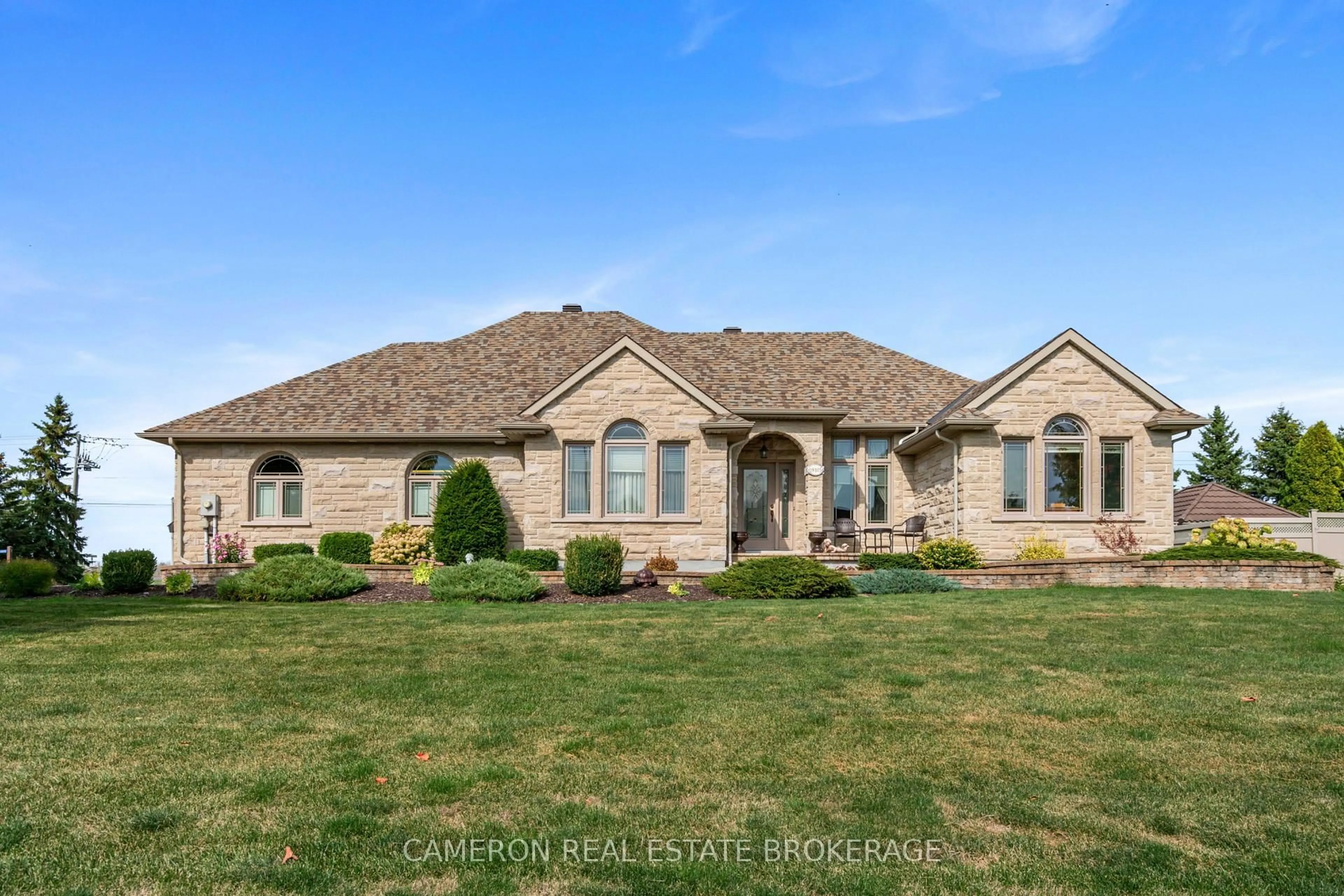Home with brick exterior material, unknown for 18105 Farlinger Dr, South Glengarry Ontario K6H 5R5