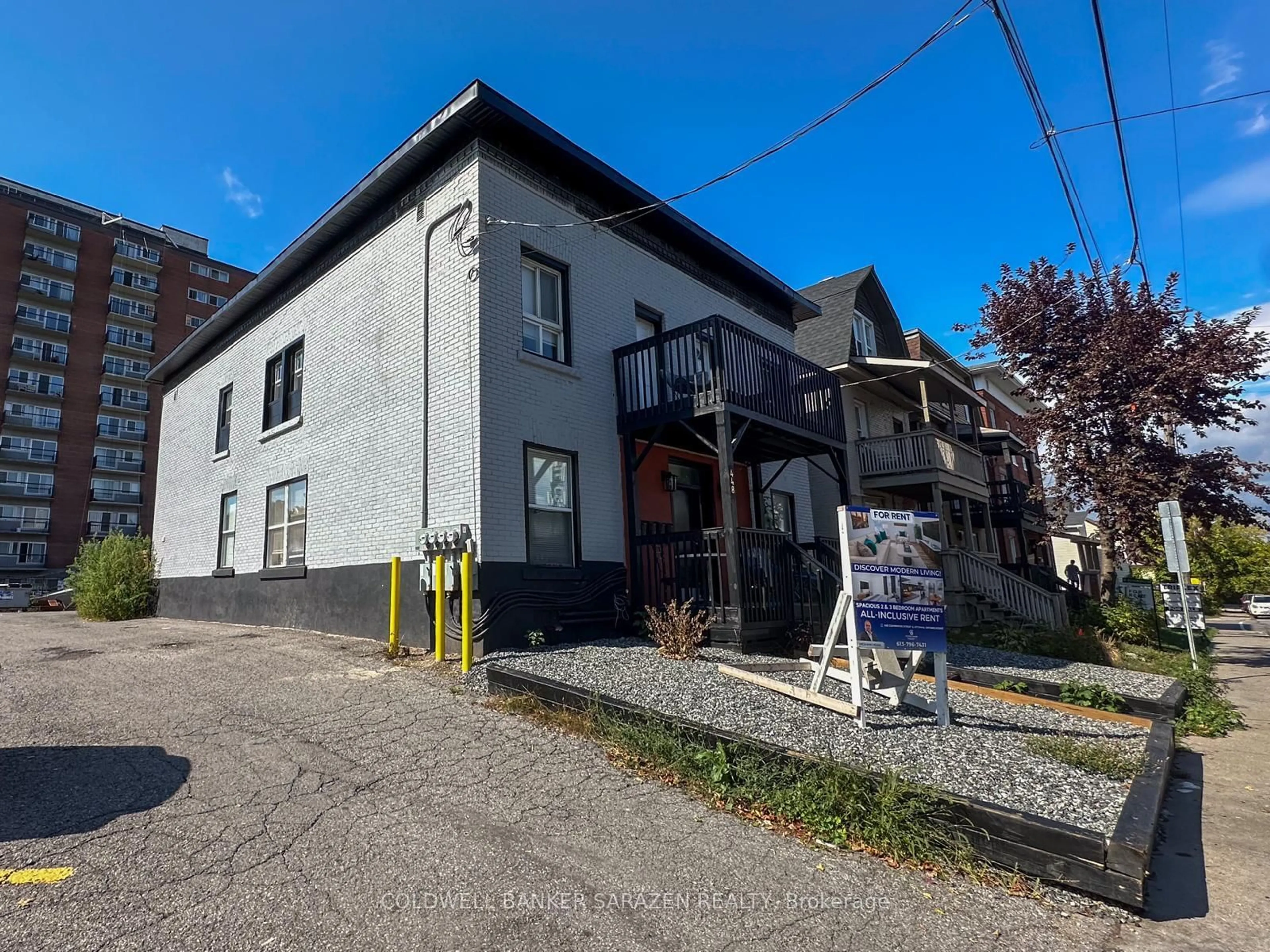 A pic from outside/outdoor area/front of a property/back of a property/a pic from drone, building for 448 CAMBRIDGE St, Ottawa Ontario K1S 4H7