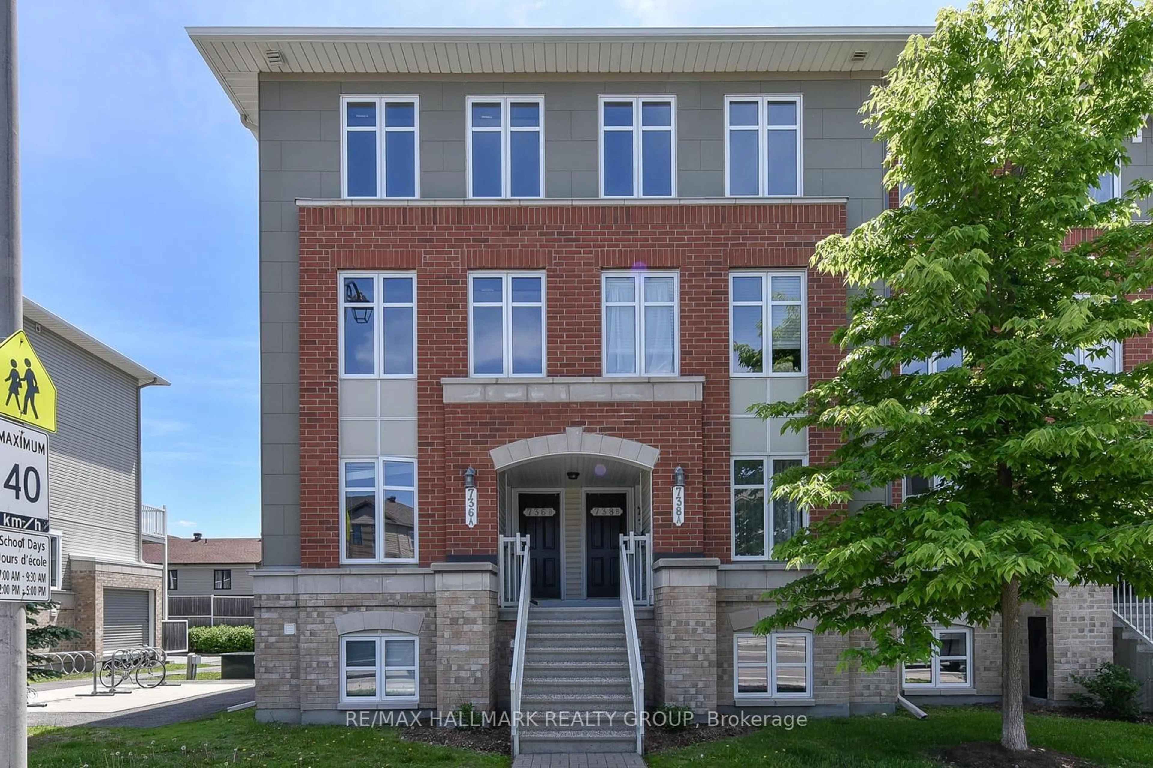 Home with brick exterior material, building for 736B Chapman Mills Dr, Ottawa Ontario K2J 3V2