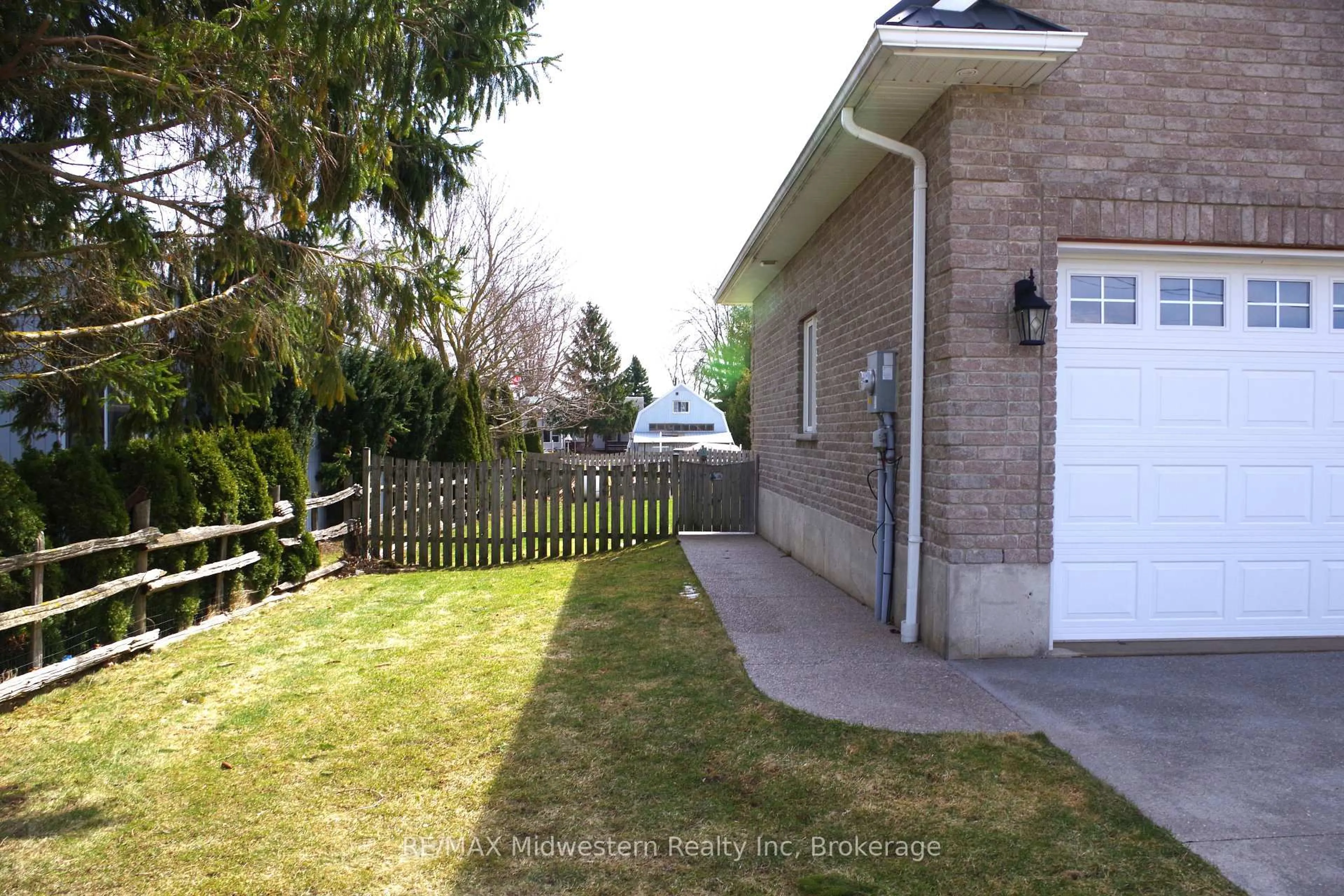 A pic from outside/outdoor area/front of a property/back of a property/a pic from drone, street for 161 Brock St, West Perth Ontario N0K 1P0
