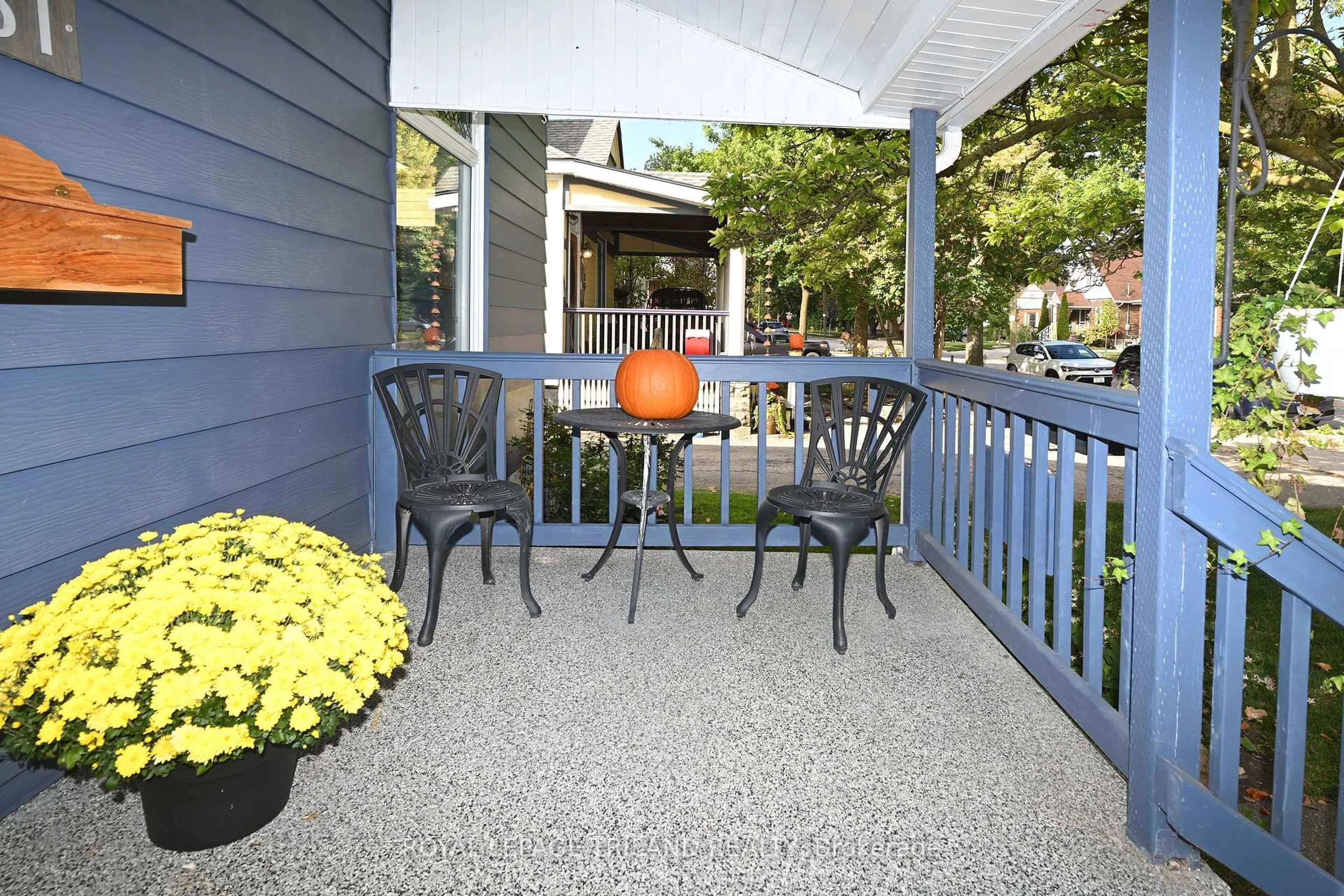 Patio, street for 181 Garfield Ave, London South Ontario N6C 2B9