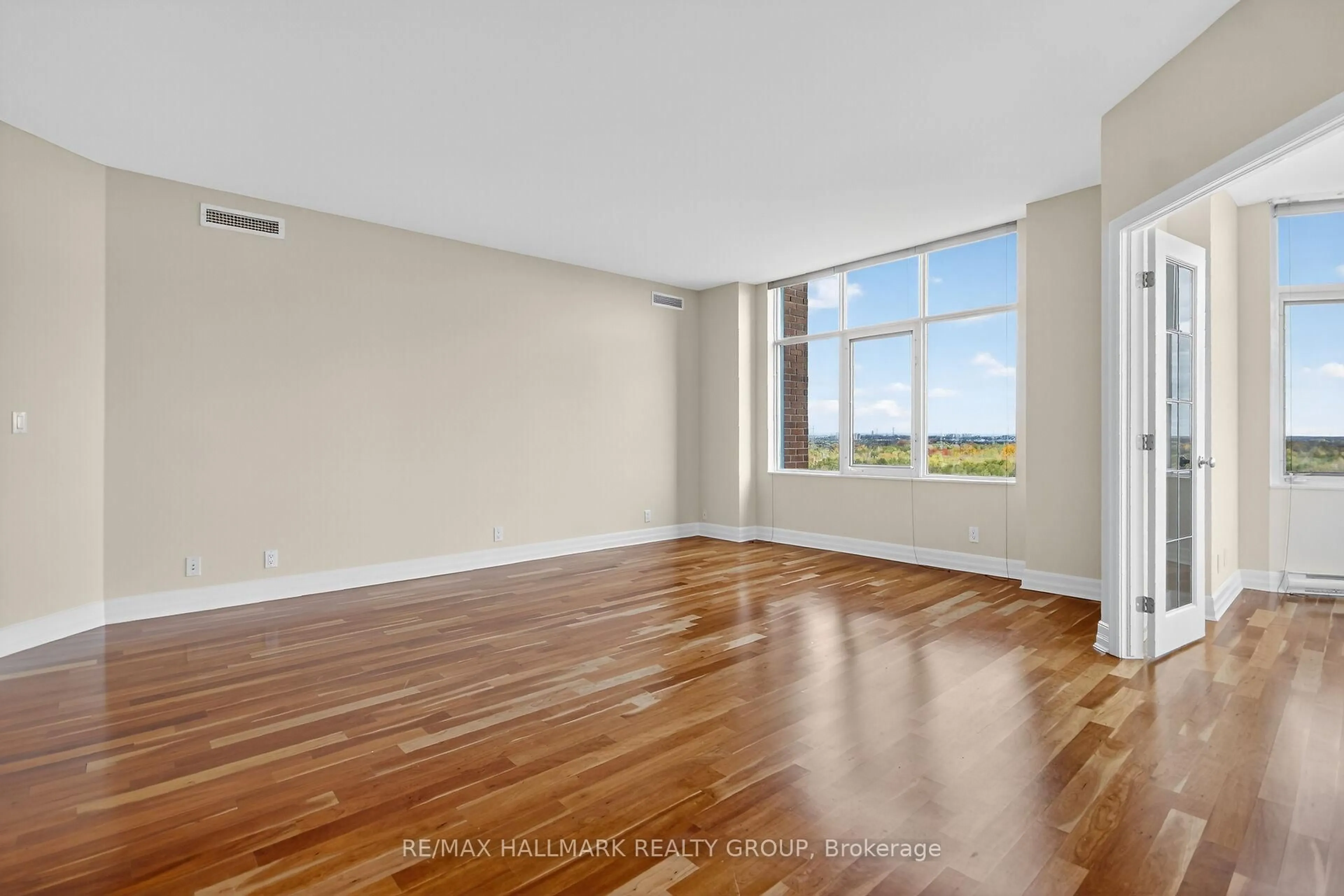 A pic of a room for 3590 Rivergate Way #1707, Ottawa Ontario K1V 1V6