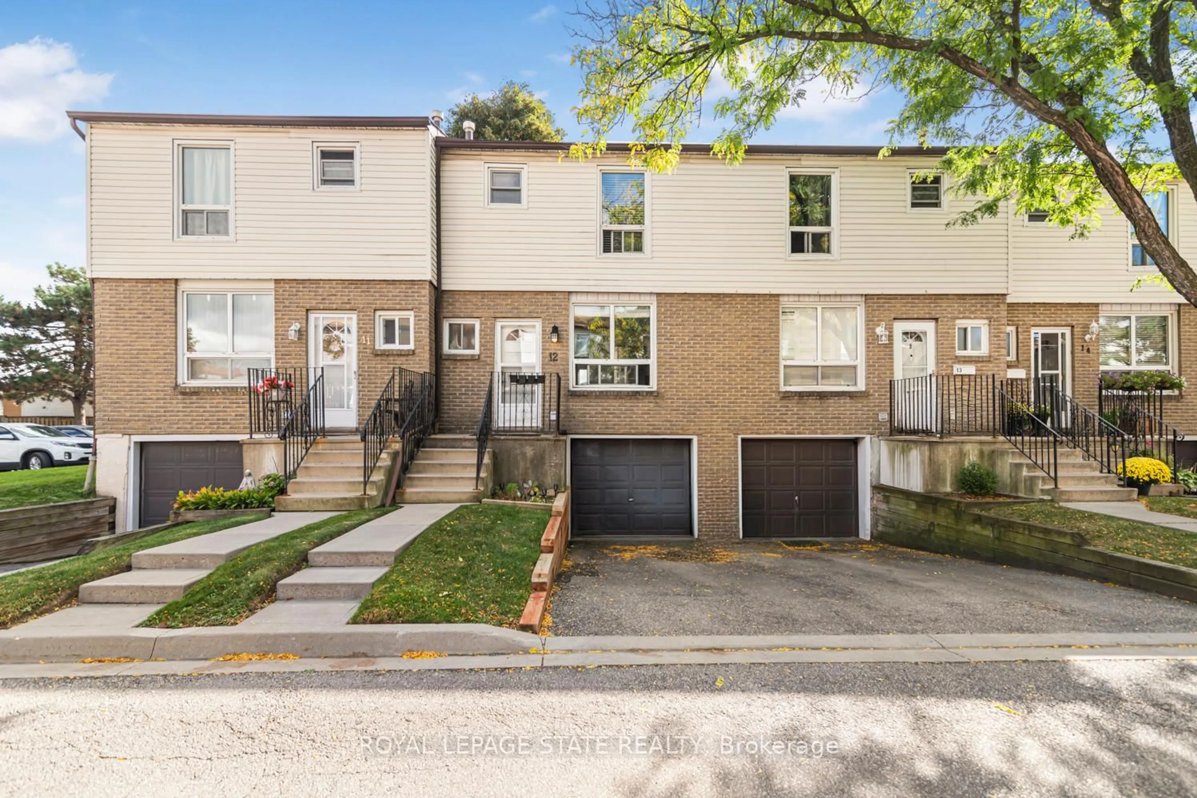 Unknown for 1301 Upper Gage St #12, Hamilton Ontario L8W 1E5