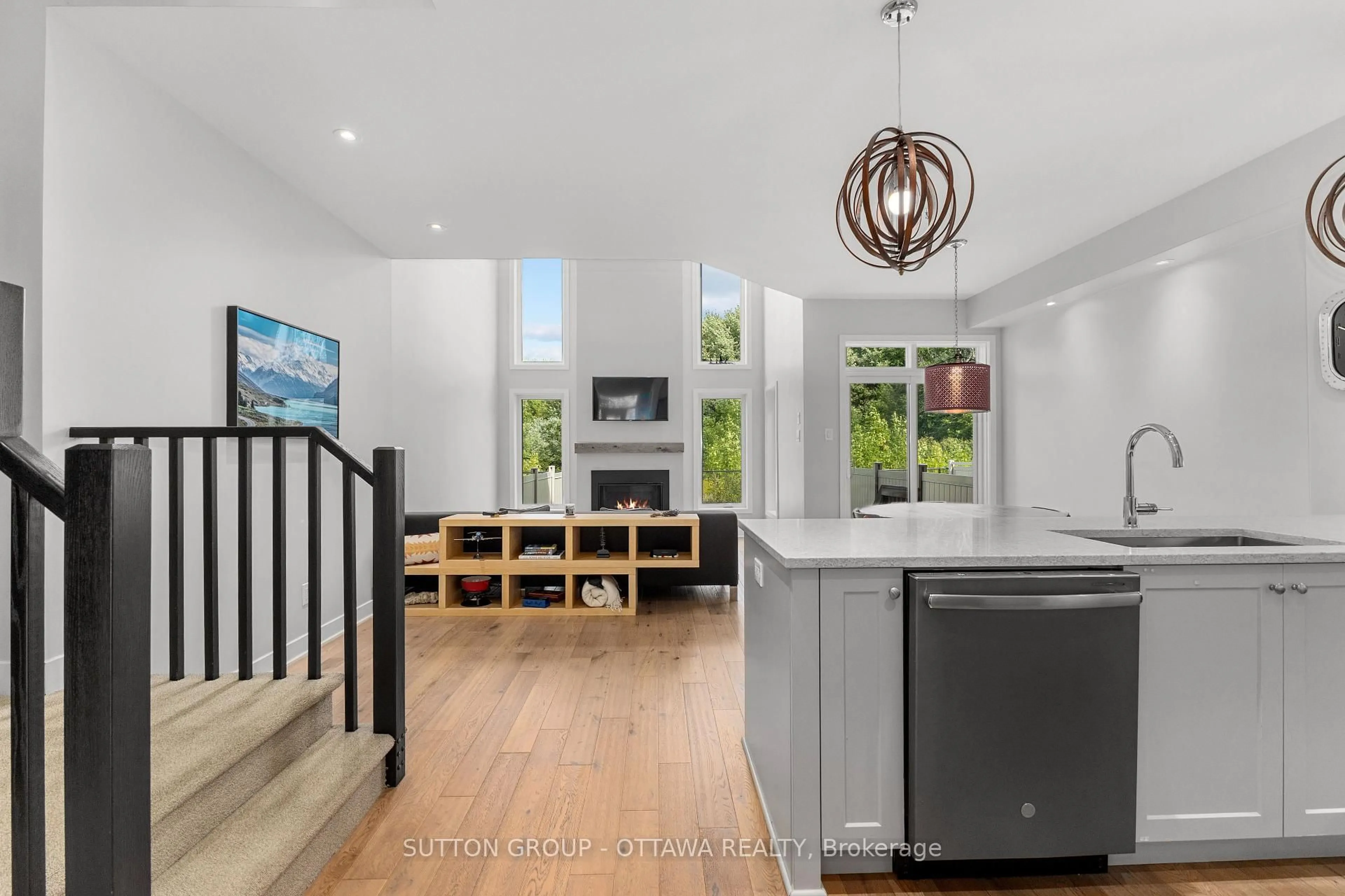 Open concept kitchen, unknown for 536 Rowers Way, Ottawa Ontario K1X 0C6
