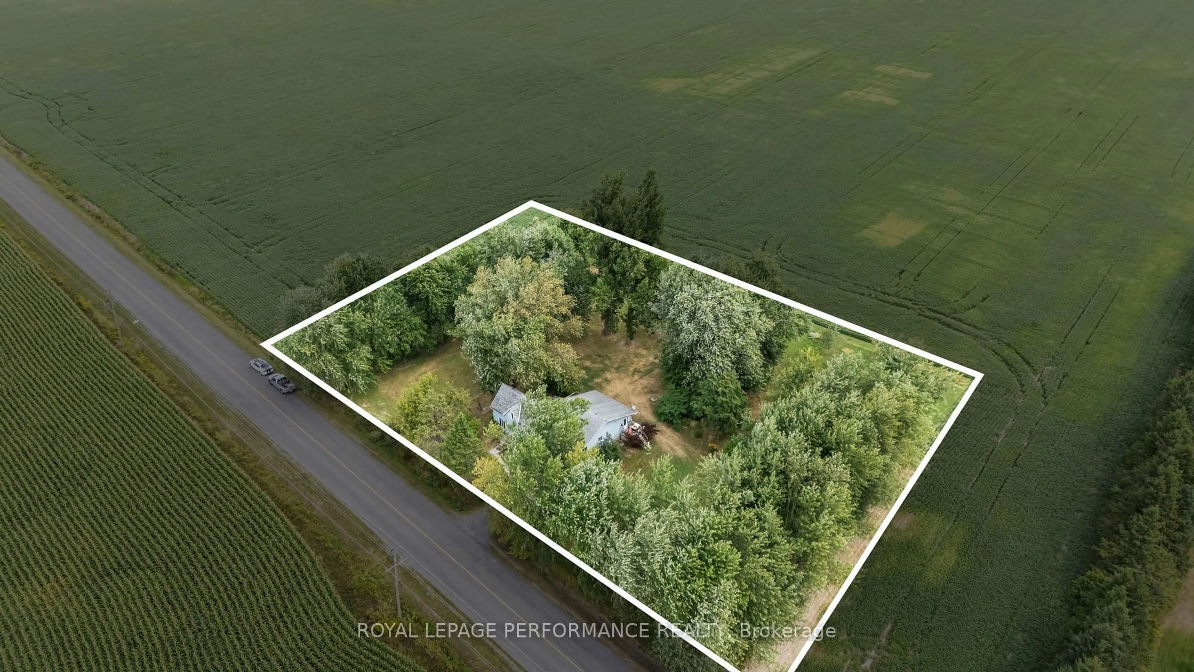 A pic from outside/outdoor area/front of a property/back of a property/a pic from drone, water/lake/river/ocean view for 721 St Thomas Rd, Russell Ontario K0A 1W0