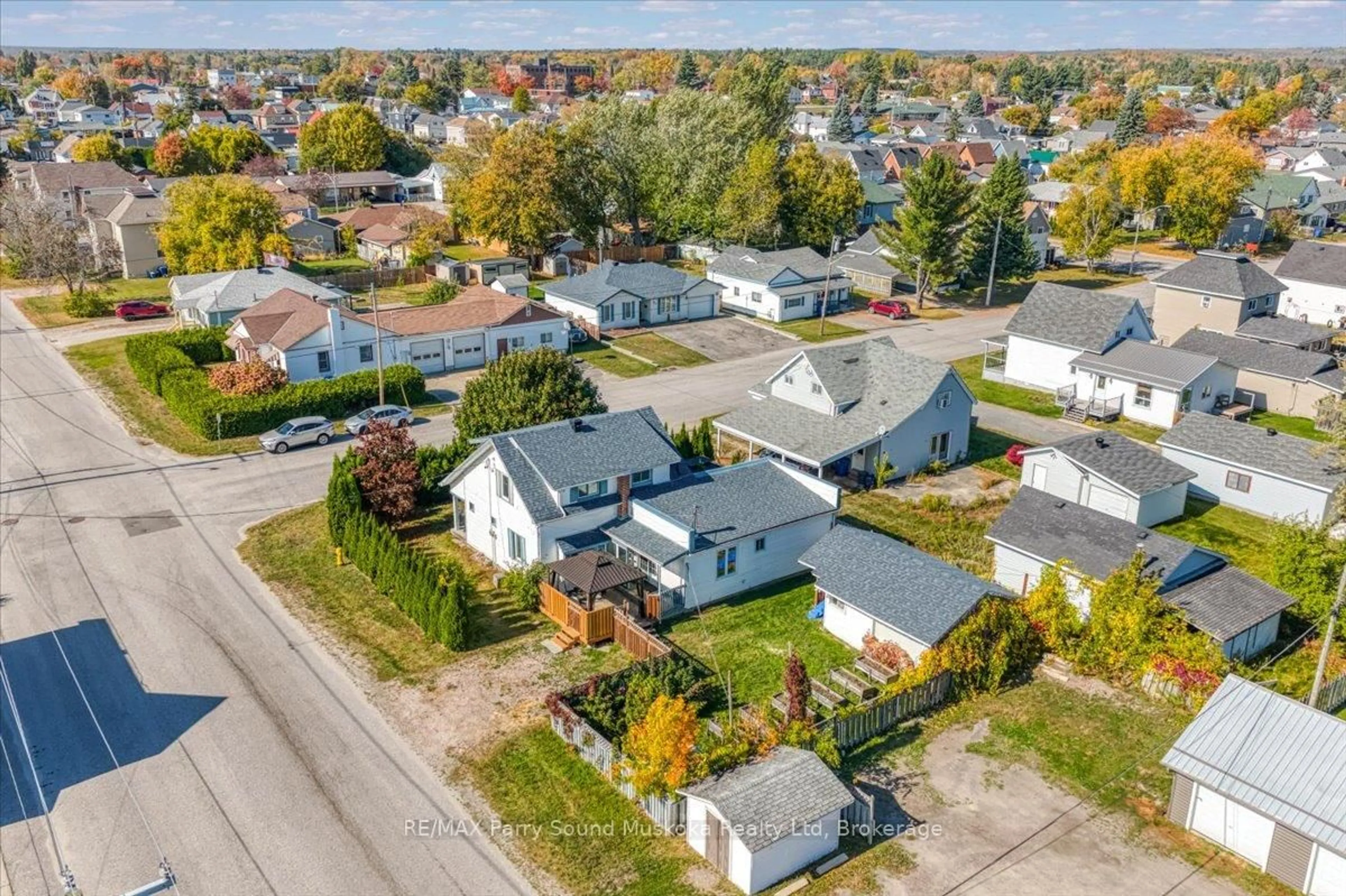 A pic from outside/outdoor area/front of a property/back of a property/a pic from drone, street for 216 Arthur St, West Nipissing Ontario P2B 1E7