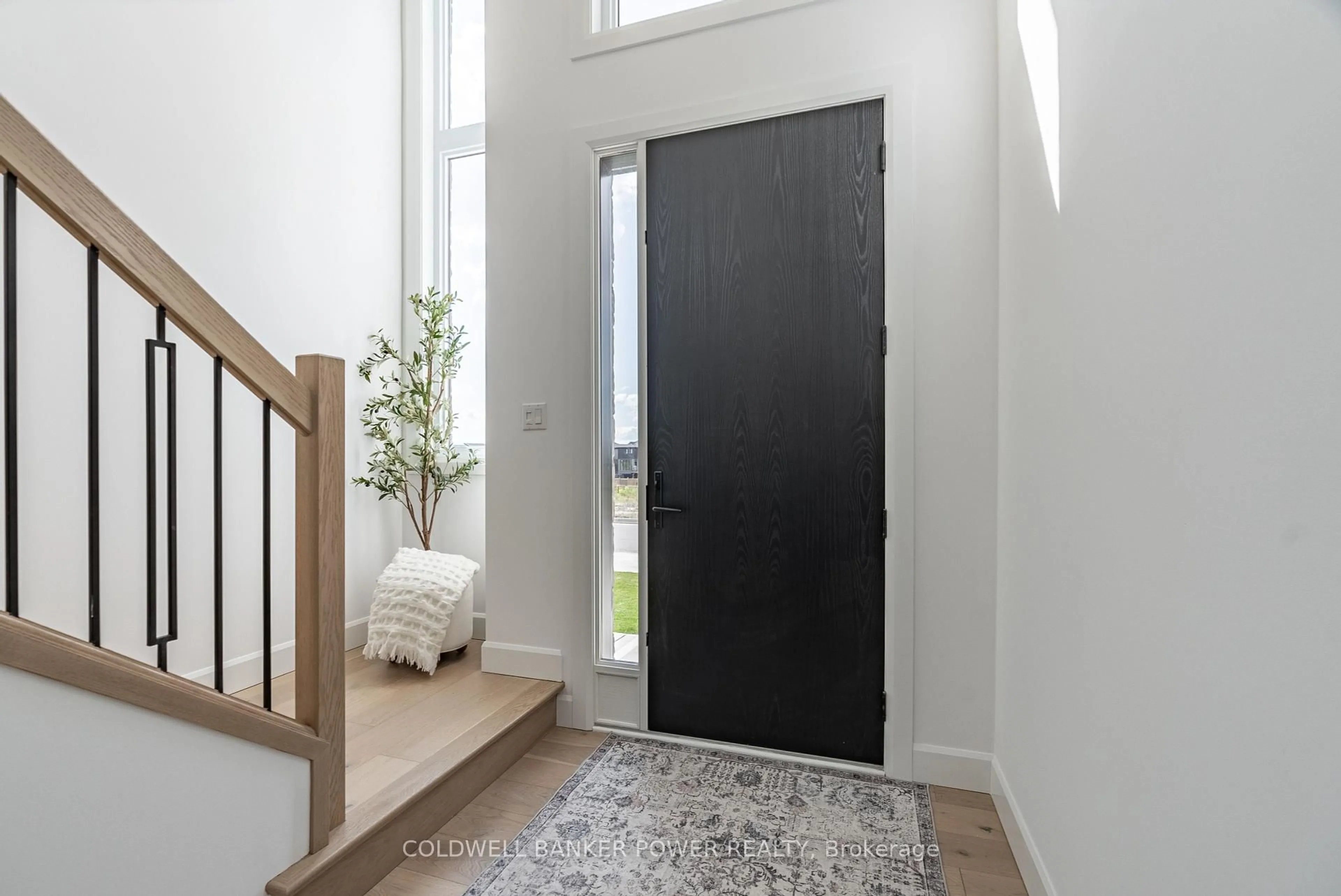 Indoor entryway for 2692 HEARDCREEK Tr, London North Ontario N6G 0W1