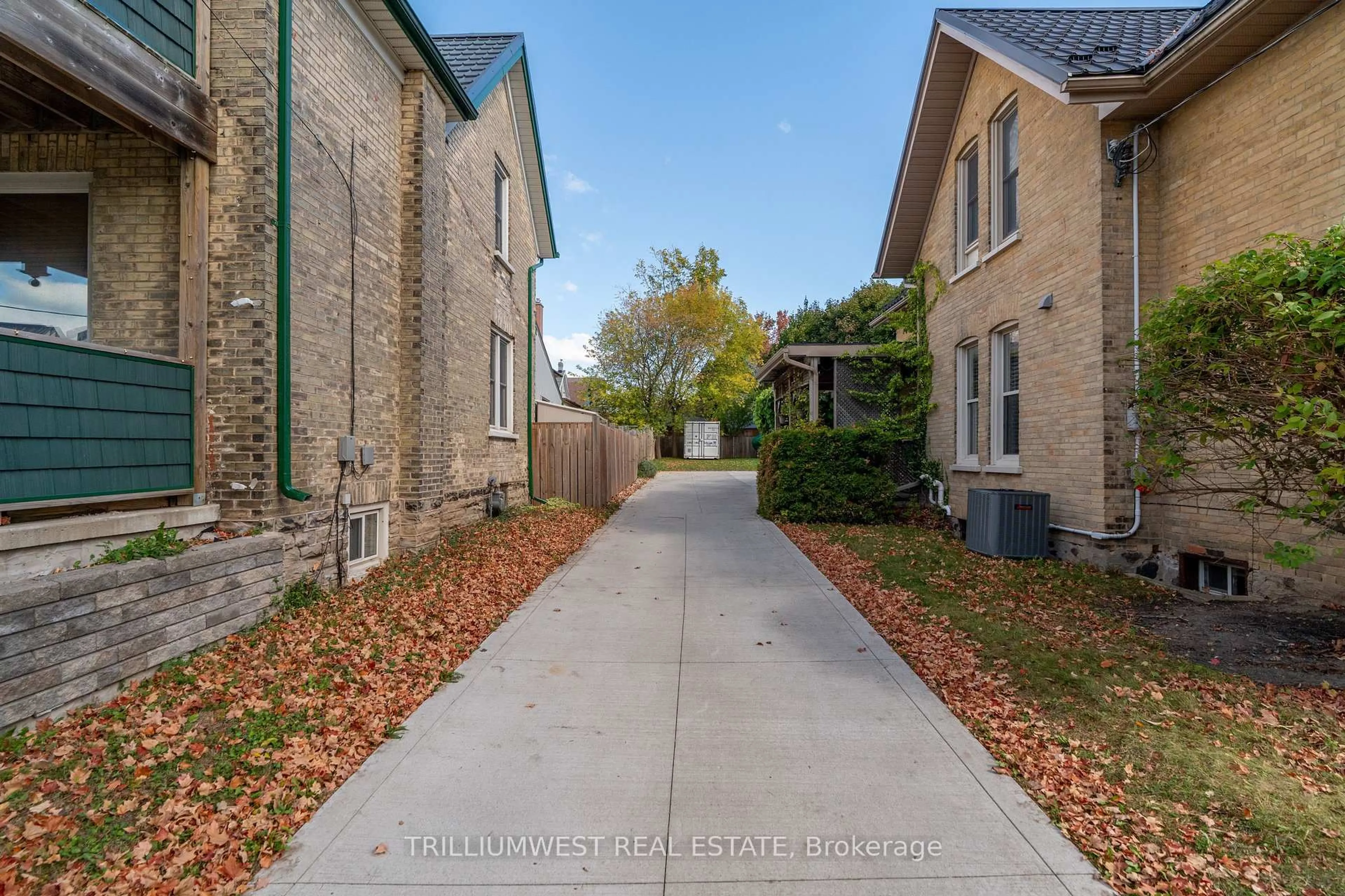 Patio, street for 210 Lancaster St, Kitchener Ontario N2H 1N6