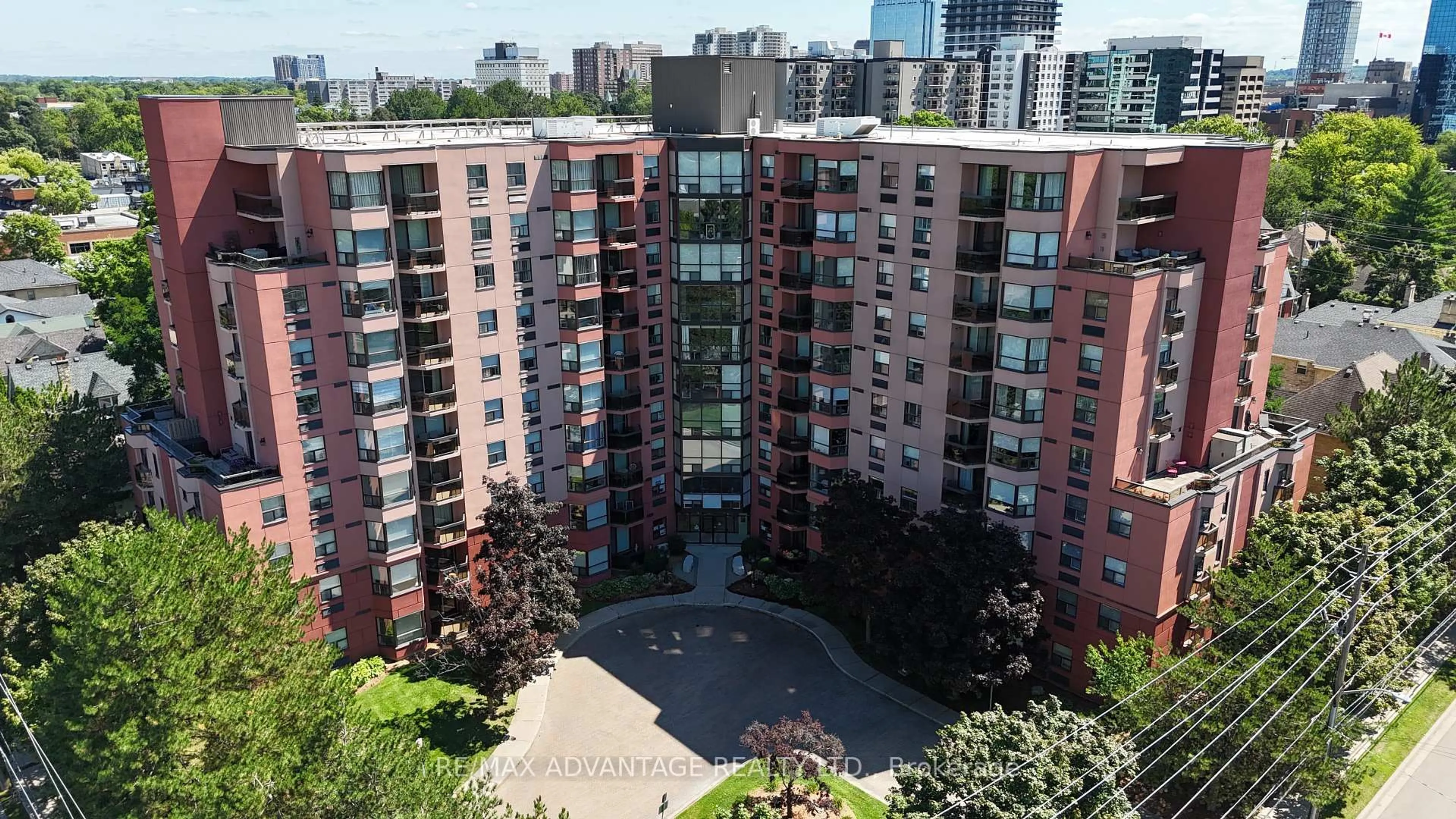 A pic from outside/outdoor area/front of a property/back of a property/a pic from drone, city buildings view from balcony for 600 Talbot St #1004, London East Ontario N6A 5L9