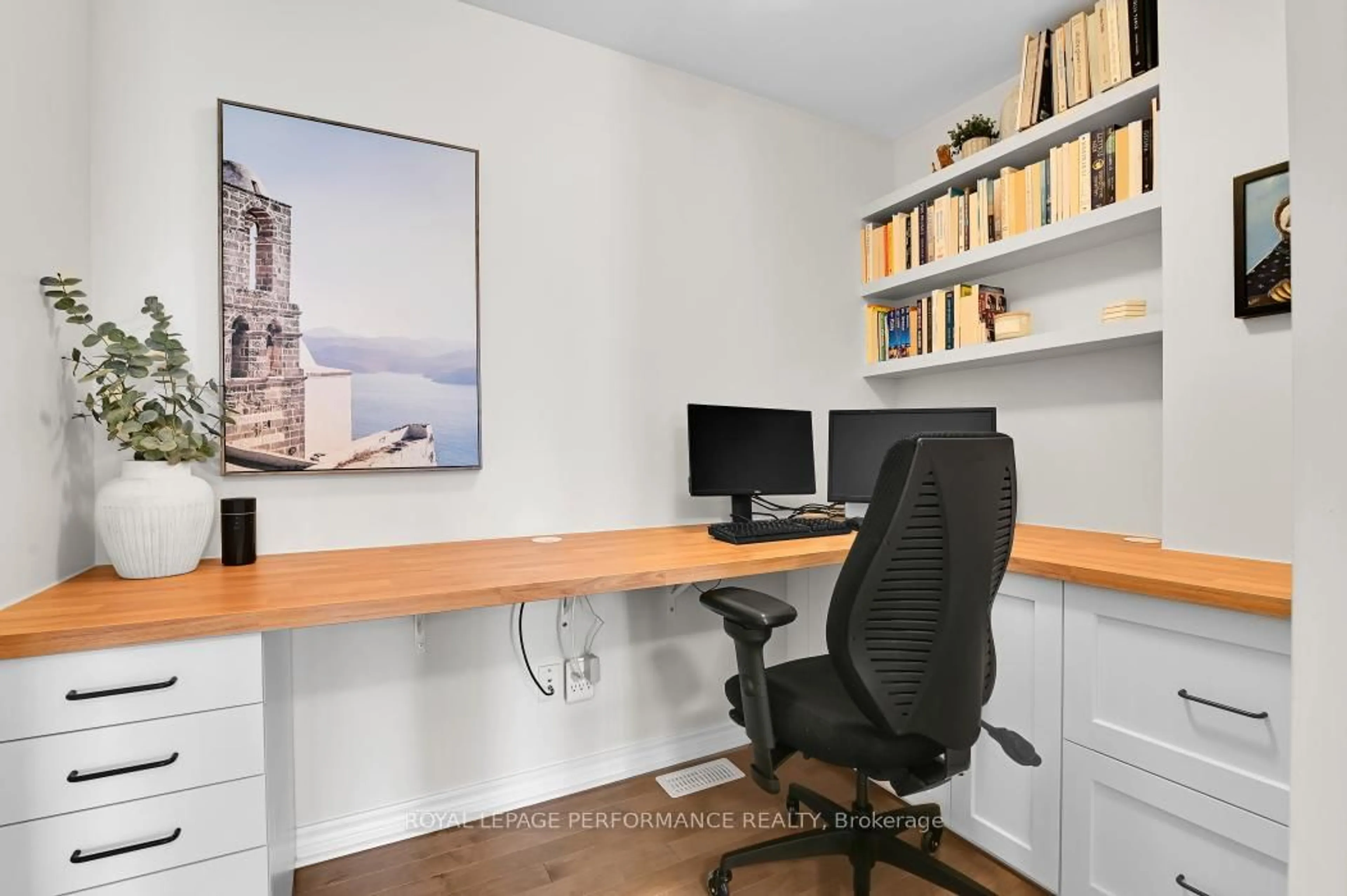 A pic of a room for 22 Verglas Lane, Ottawa Ontario K1W 0P5