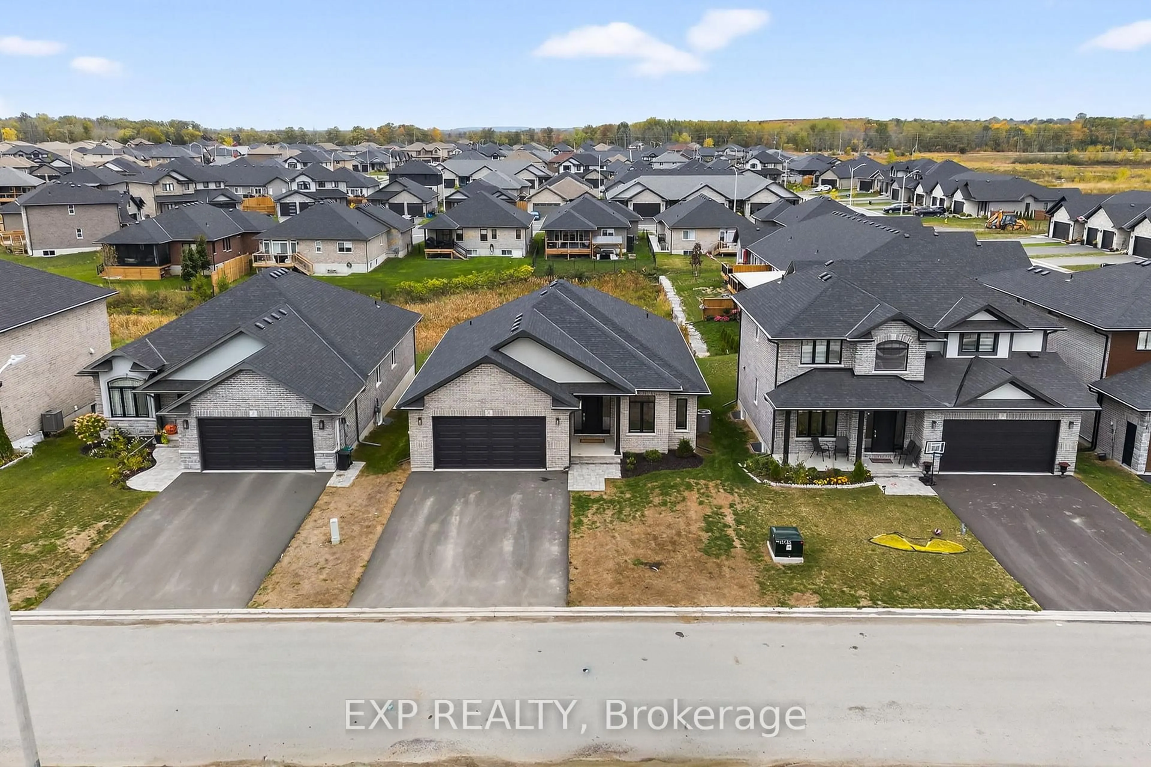 A pic from outside/outdoor area/front of a property/back of a property/a pic from drone, street for 6 Vaughn Crt, Belleville Ontario K8N 0R7