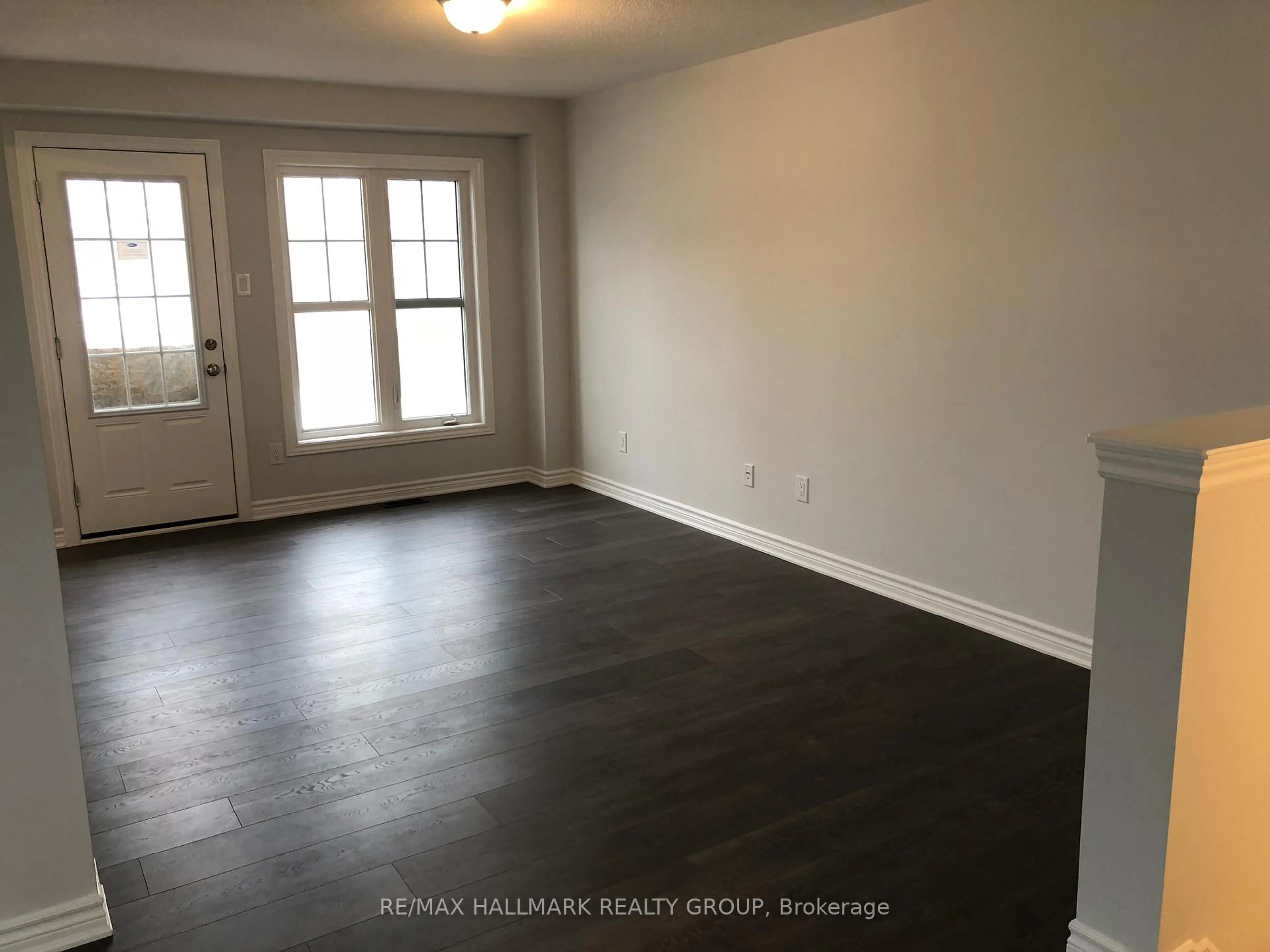 A pic of a room for 106 Helenium Lane, Ottawa Ontario K4A 1C7