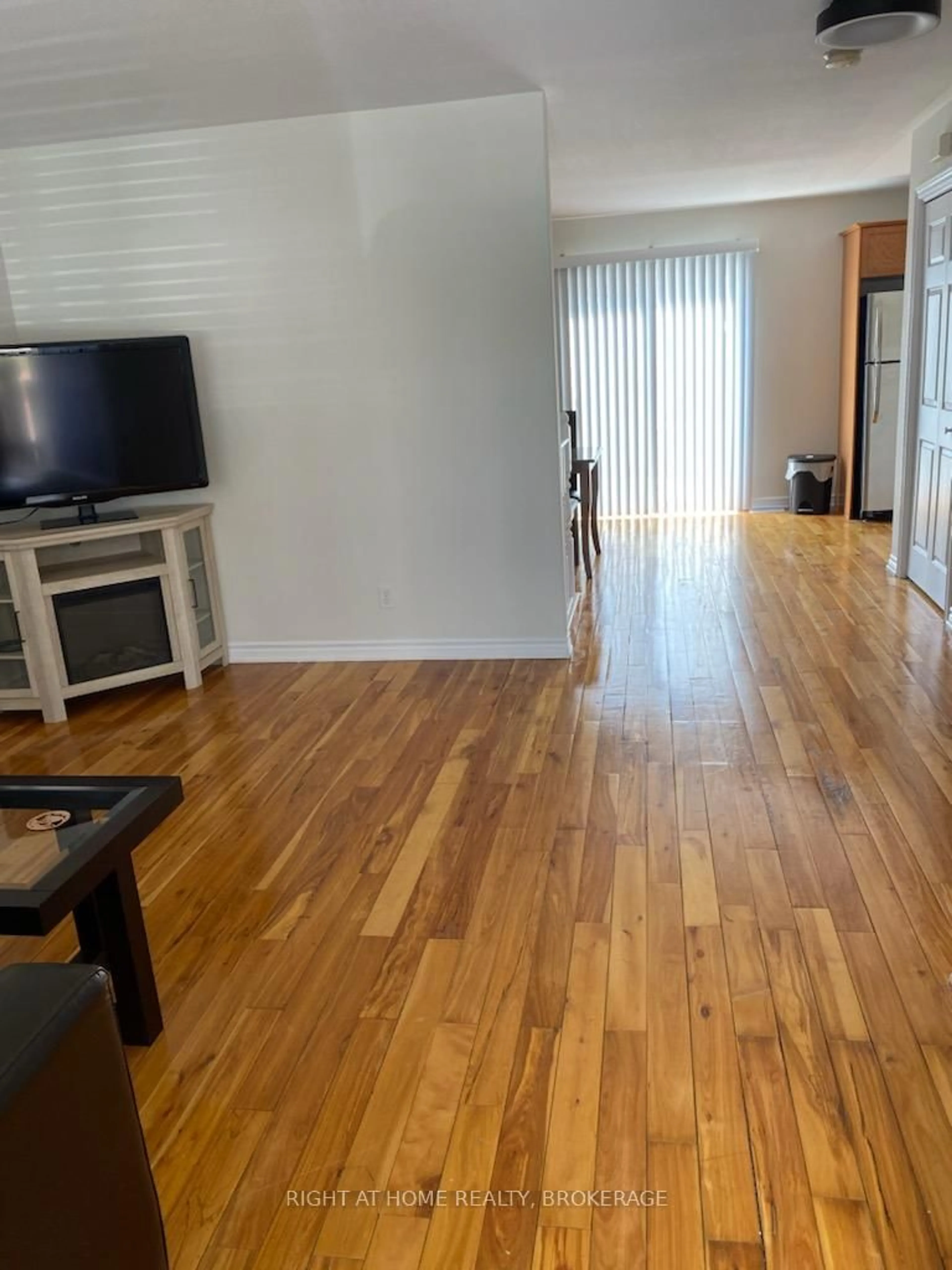 A pic of a room for 3823 Graeber Ave, Fort Erie Ontario L0S 1B0