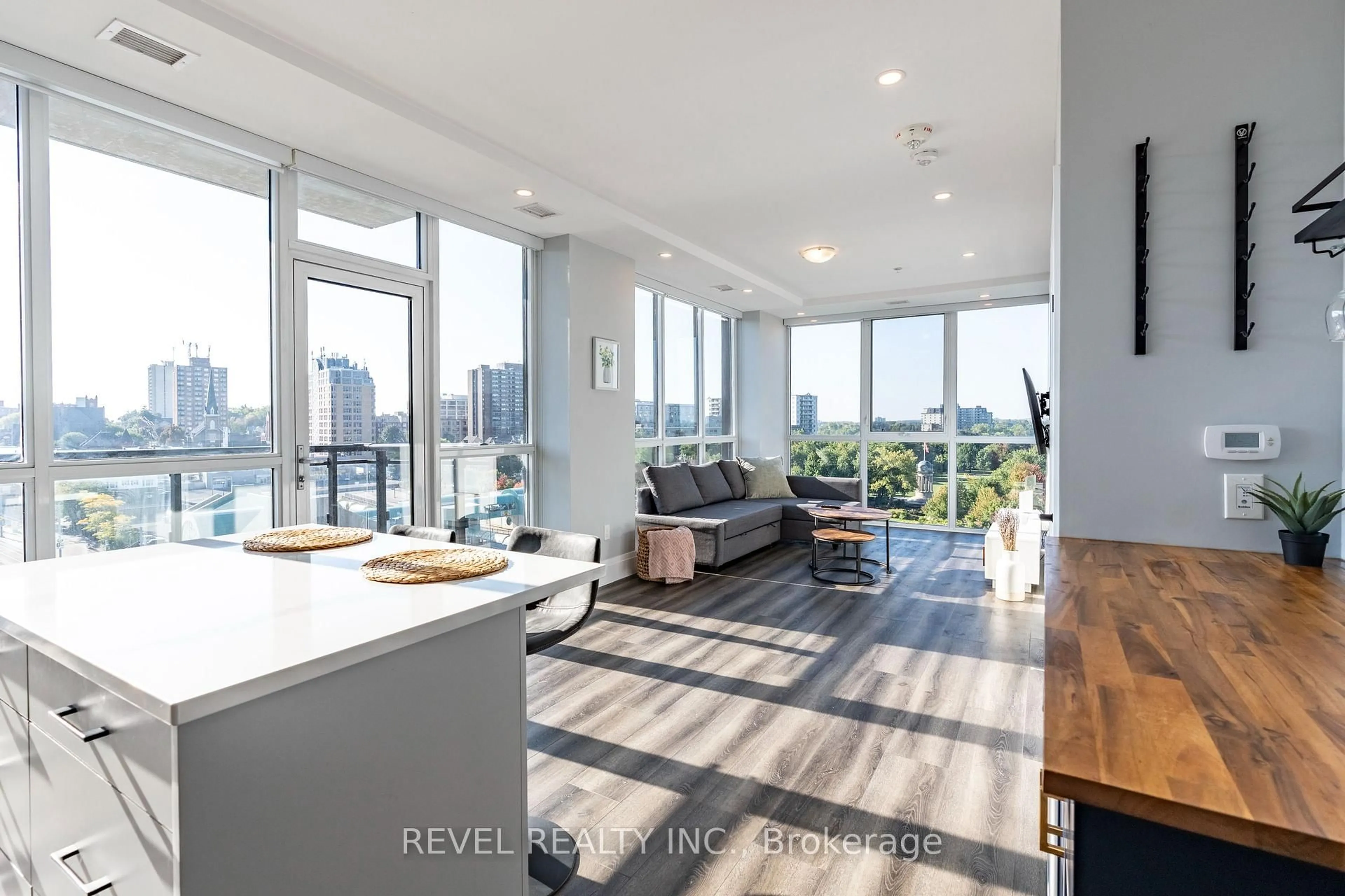 Open concept kitchen, unknown for 60 Charles St #5, Kitchener Ontario N2G 0C9