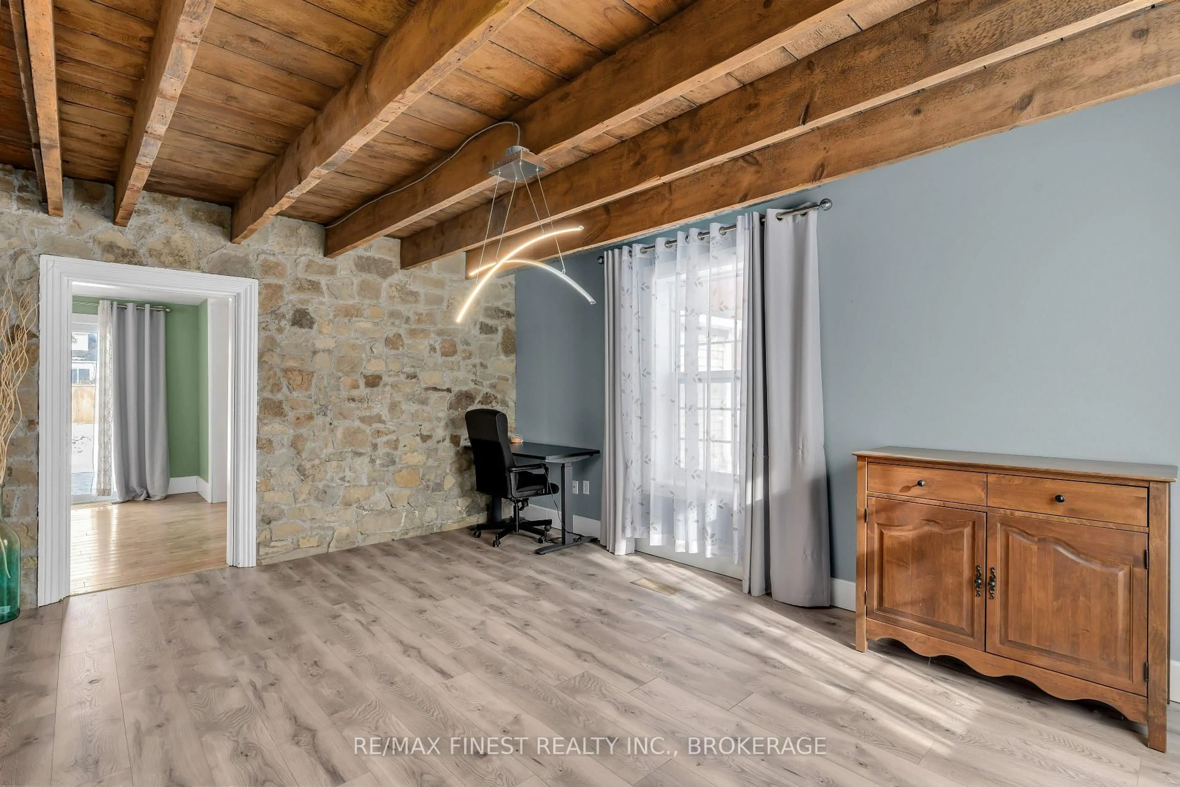 Unknown for 763 King street West, Kingston Ontario K7M 2G4