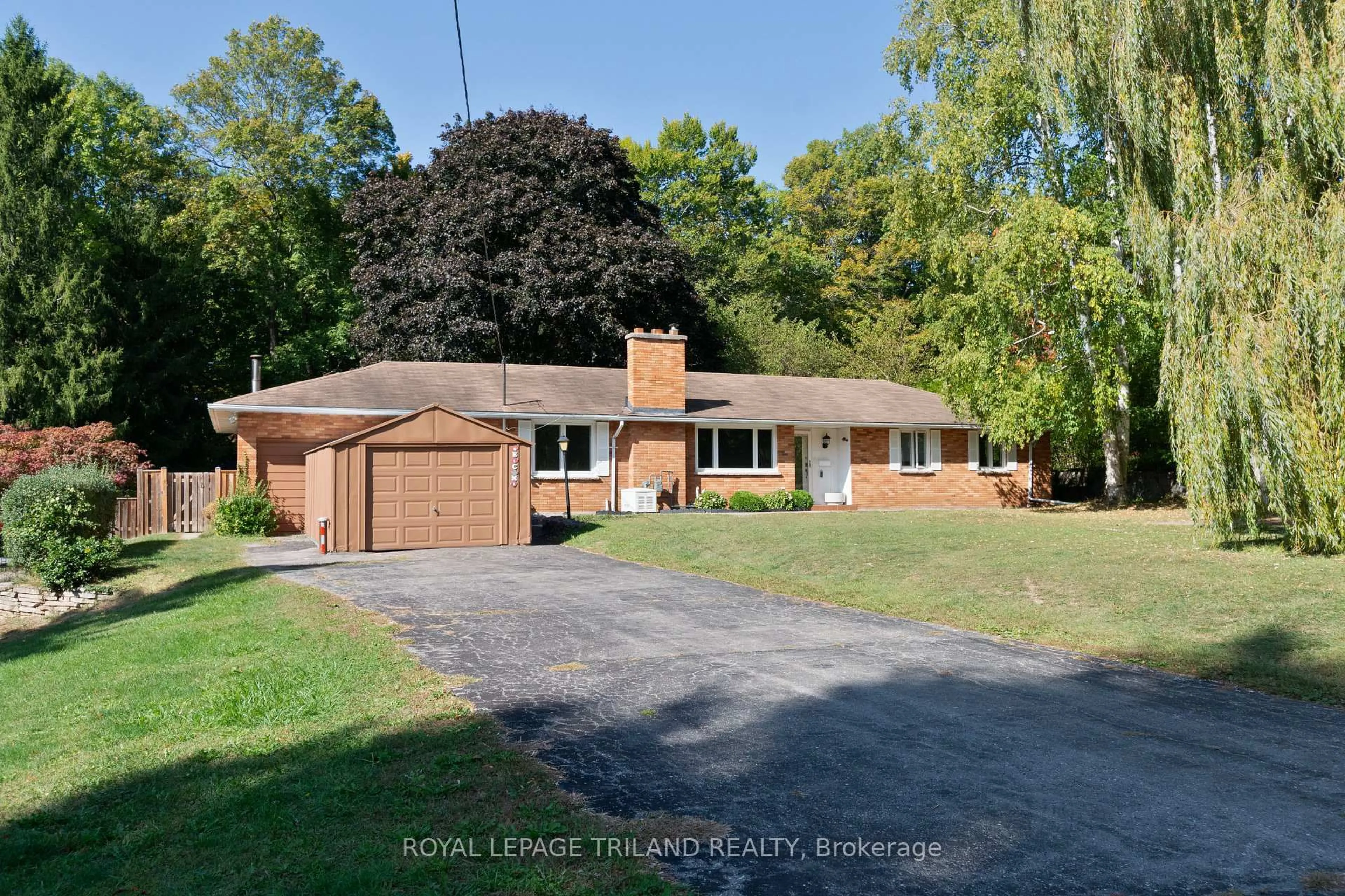 A pic from outside/outdoor area/front of a property/back of a property/a pic from drone, street for 6267 SUNSET Rd, Central Elgin Ontario N0L 2L0
