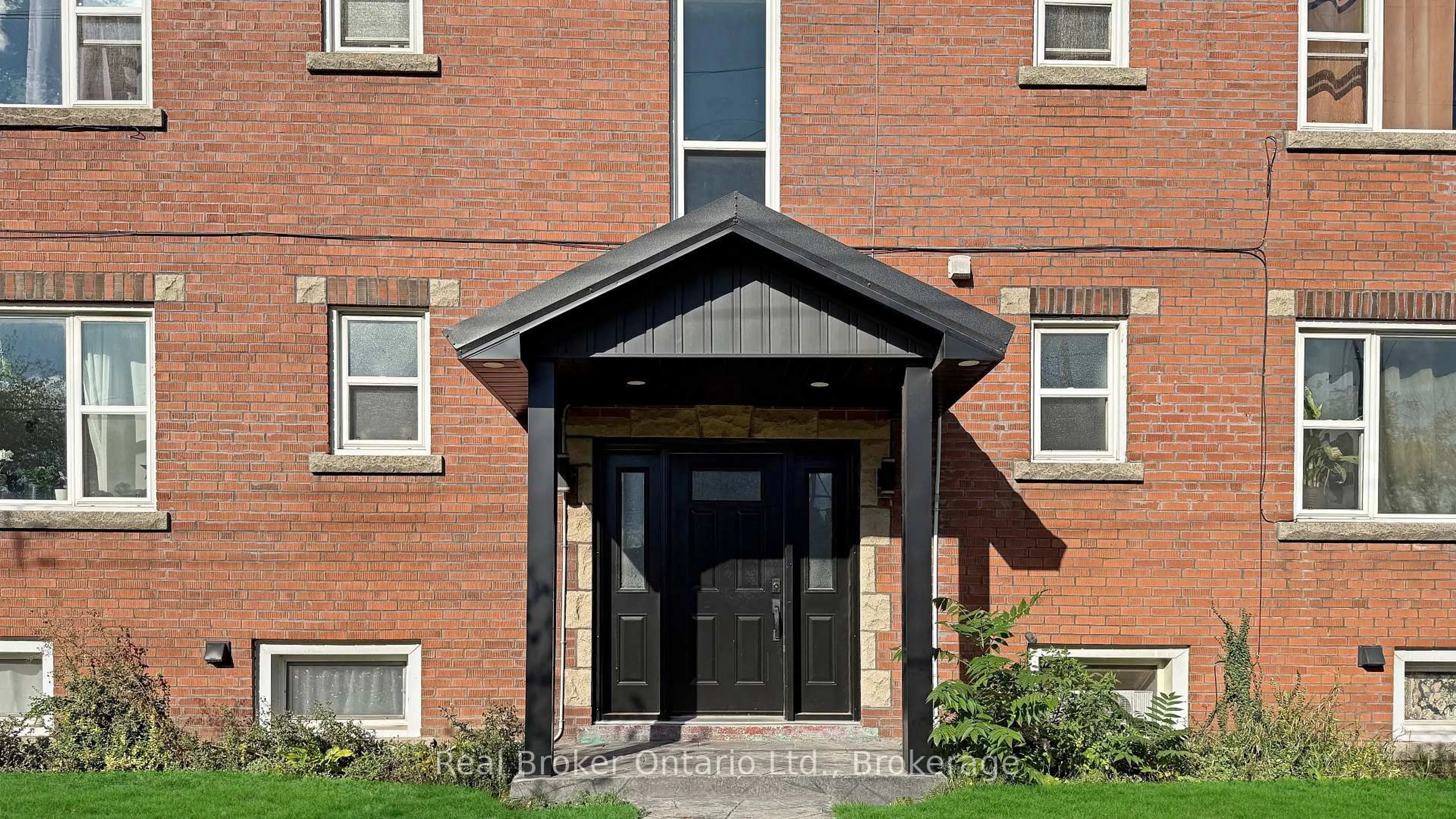 Unknown for 309 Strathearne Ave, Hamilton Ontario L8H 5K8