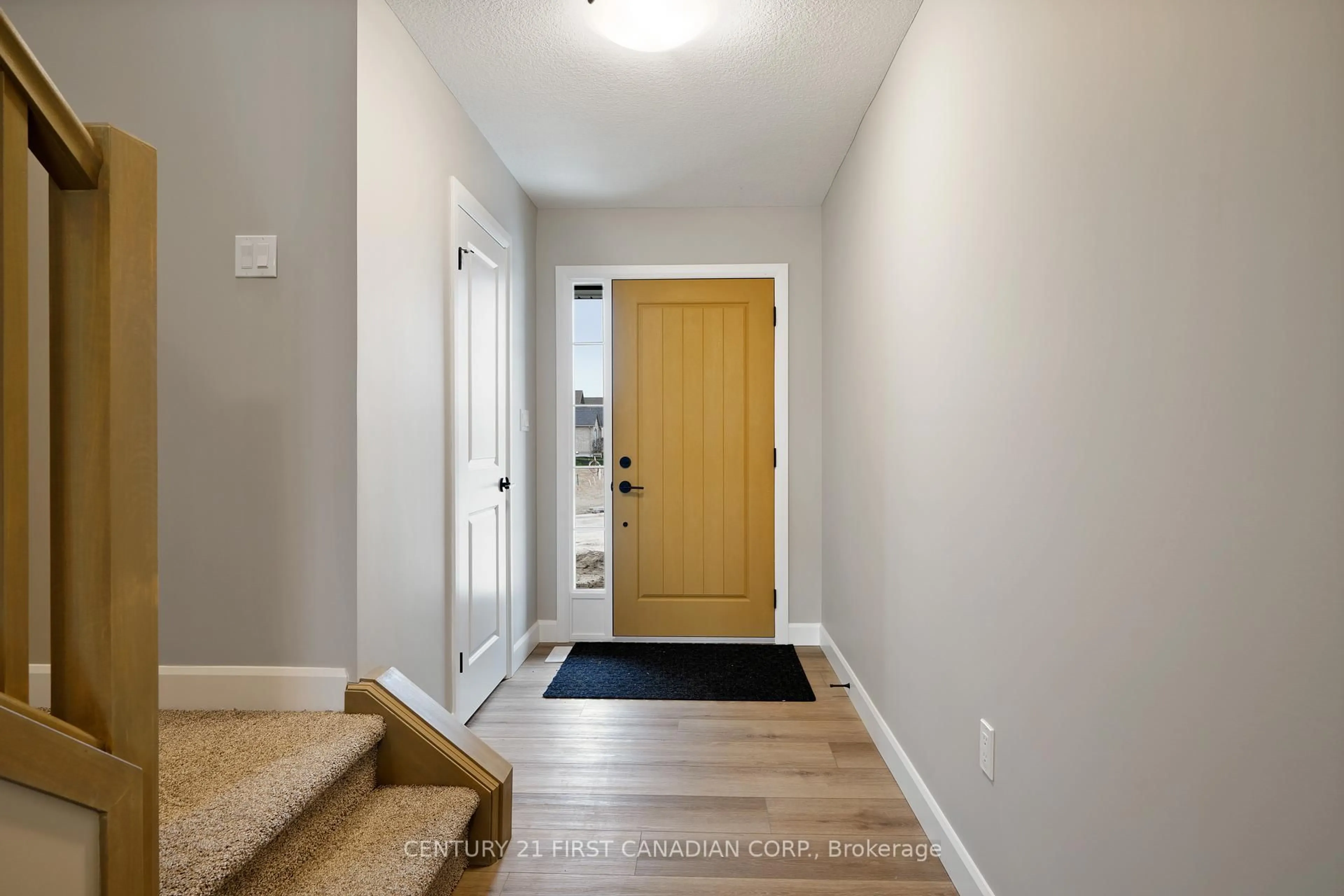 Indoor entryway for 9 Twynstra St, North Middlesex Ontario N0M 1A0