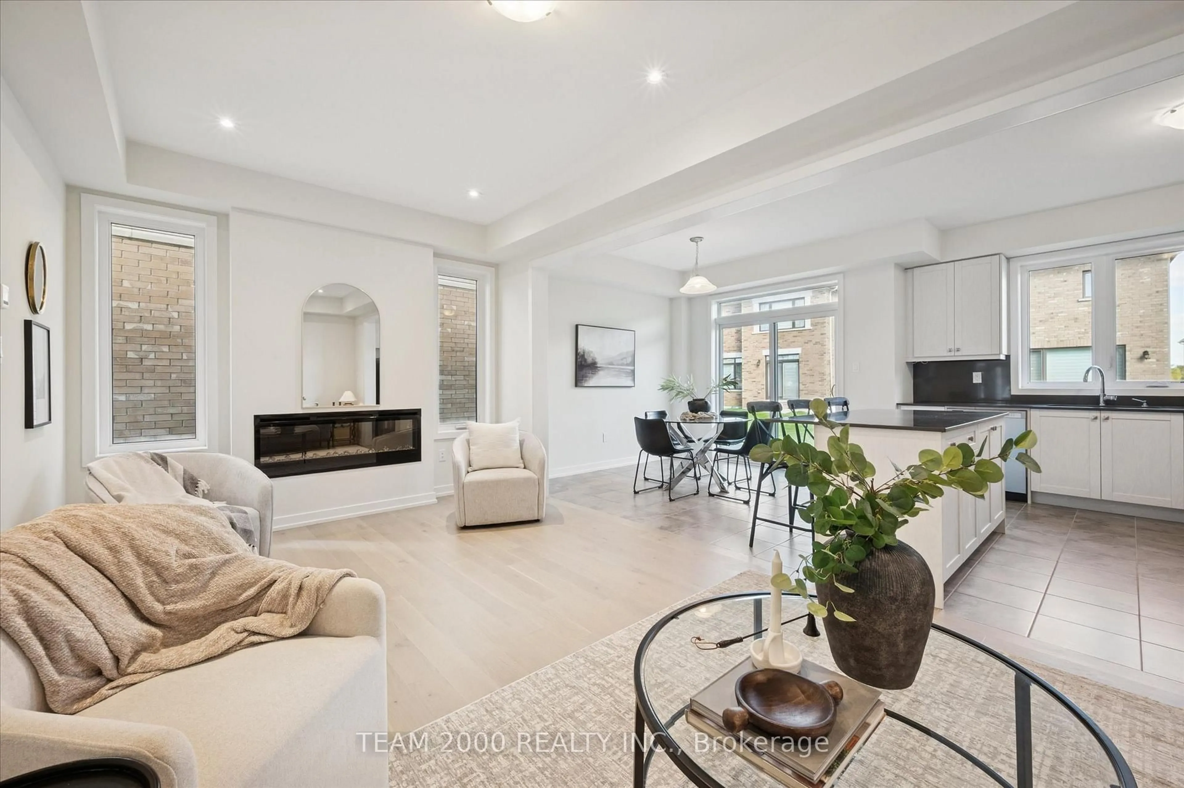 Unknown for 15 Moss Dr, Cambridge Ontario N1T 0G8