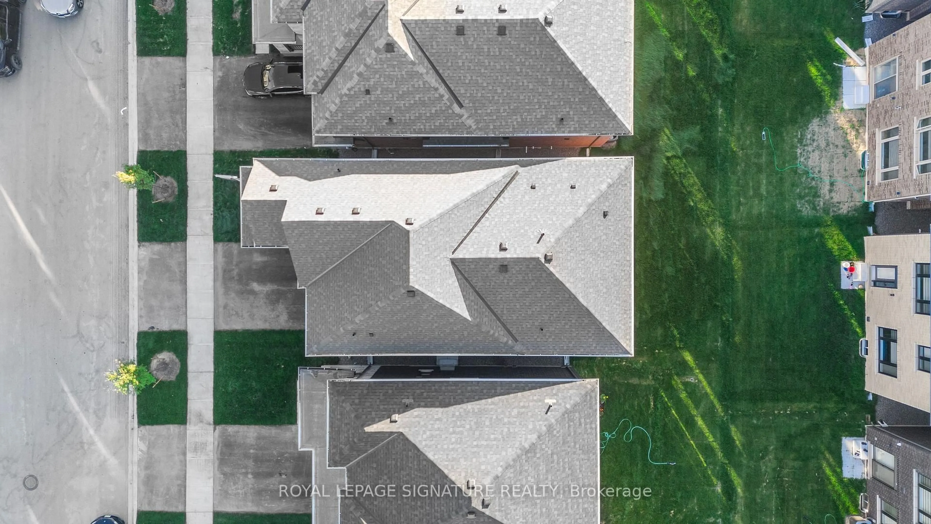 A pic from outside/outdoor area/front of a property/back of a property/a pic from drone, building for 23 Ferguson St, Erin Ontario N0B 1T0