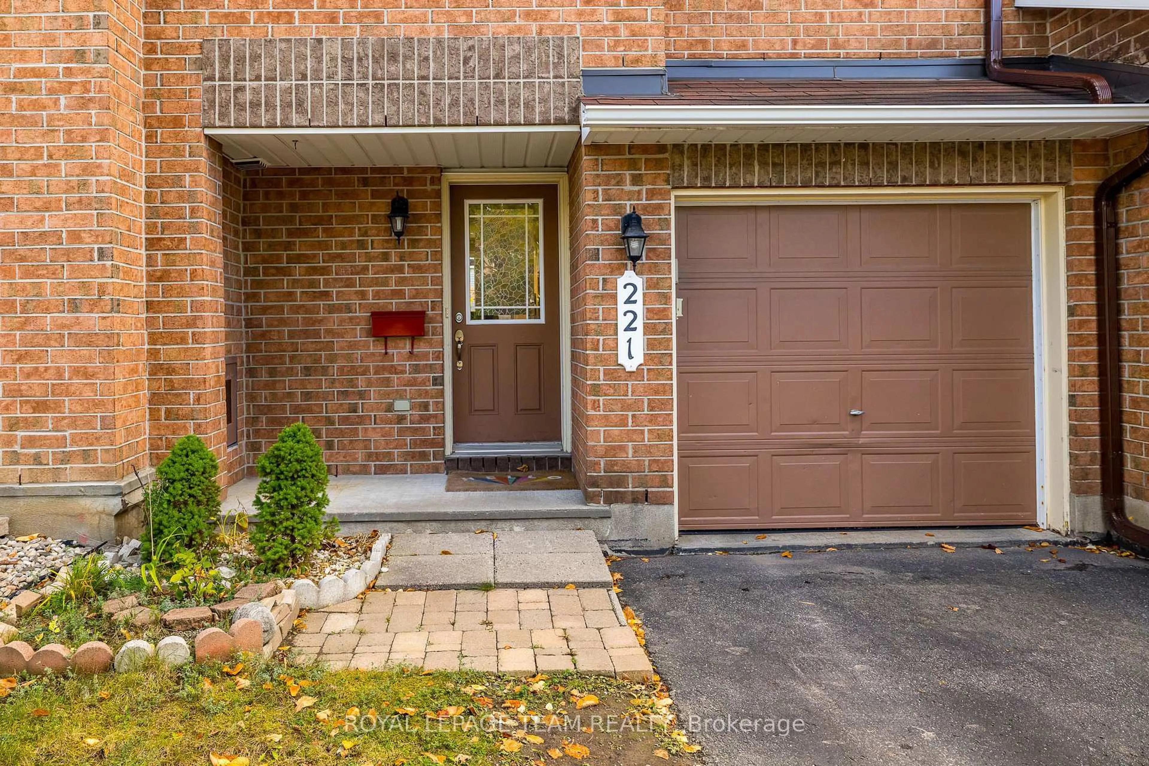 Home with brick exterior material, street for 221 SORENTO St, Ottawa Ontario K2J 0B5