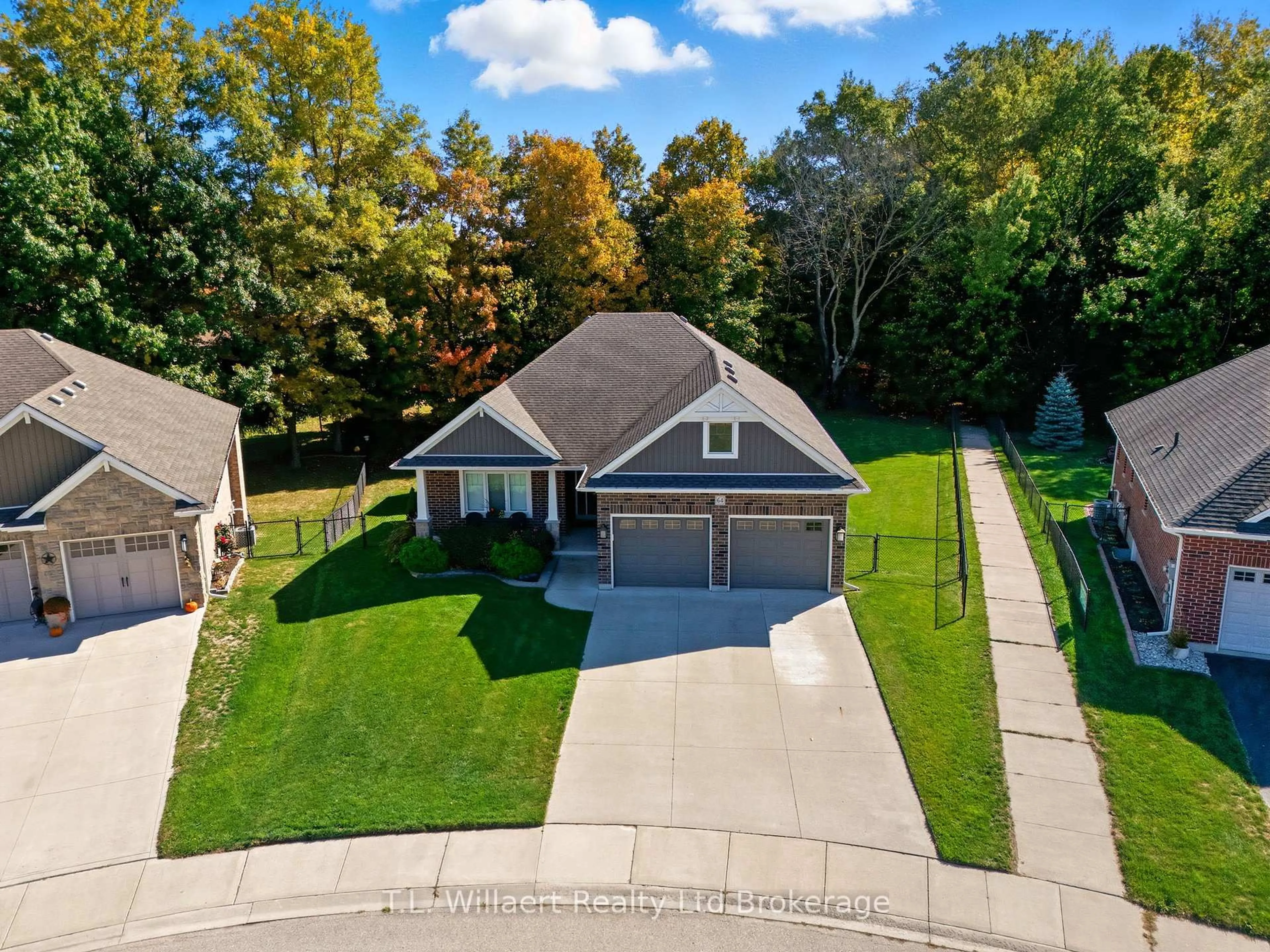 A pic from outside/outdoor area/front of a property/back of a property/a pic from drone, street for 64 Colin Ave, Tillsonburg Ontario N4G 0E5