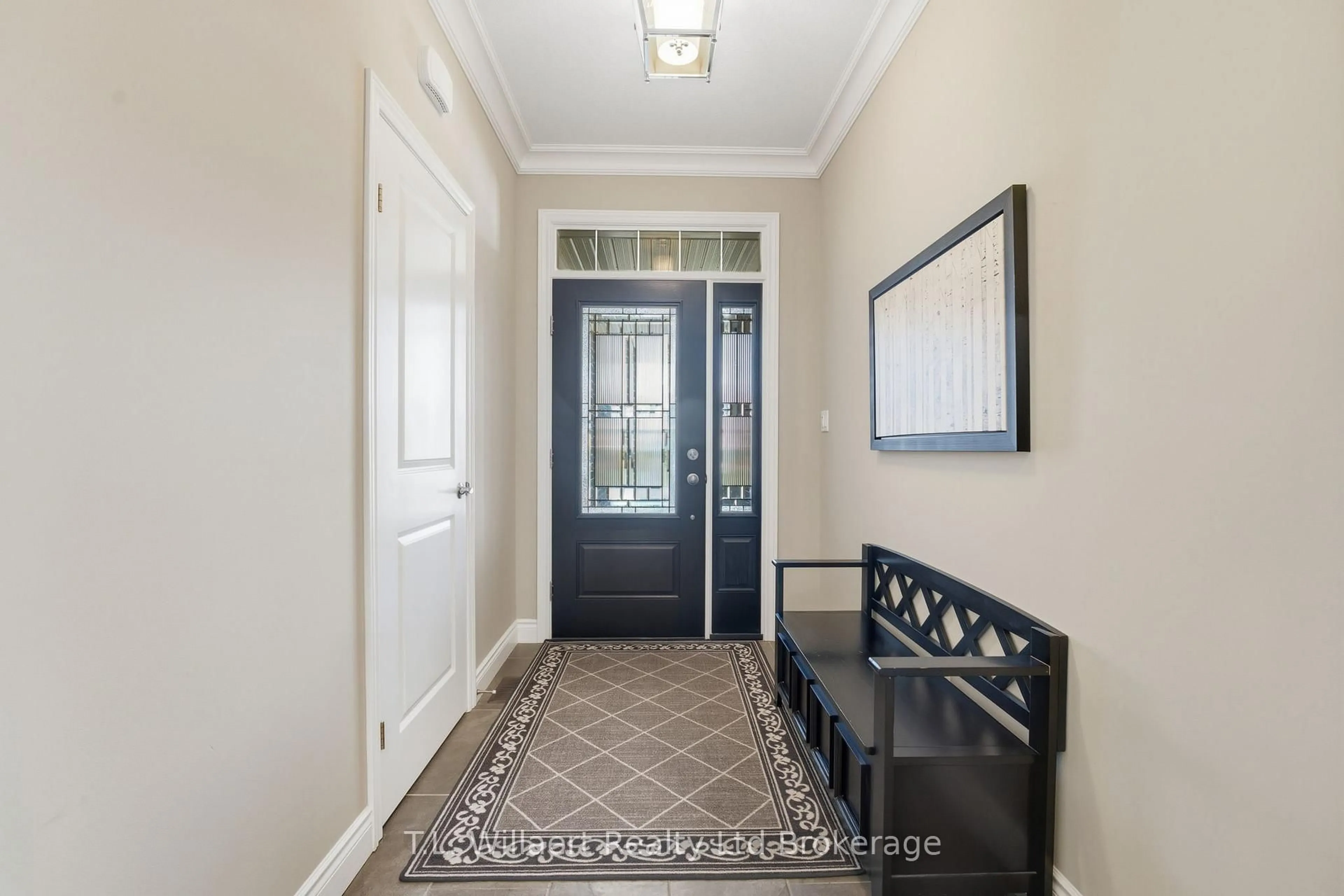 Indoor entryway for 64 Colin Ave, Tillsonburg Ontario N4G 0E5