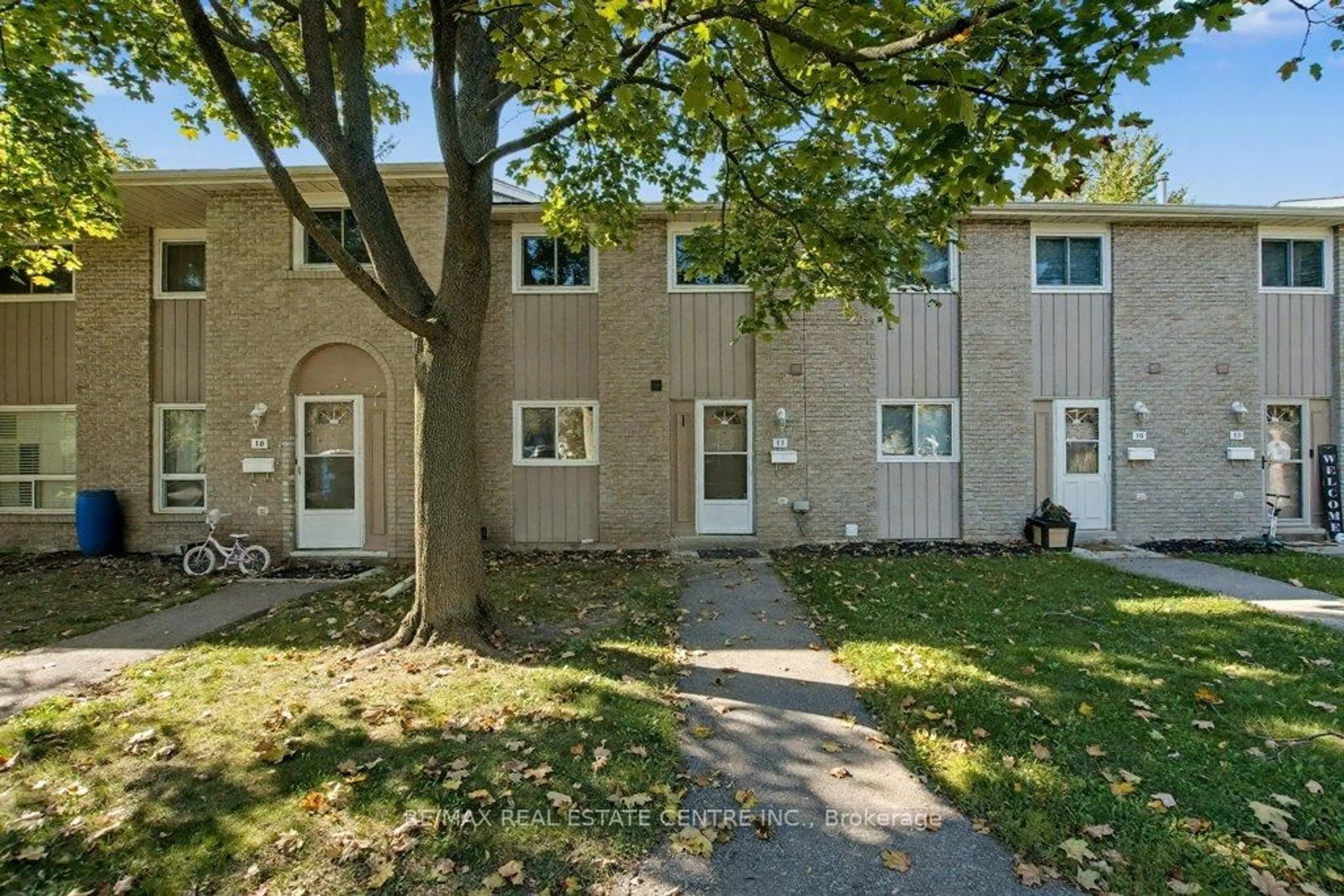 Unknown for 25 Upper Canada Dr #17, Kitchener Ontario N2P 1G2