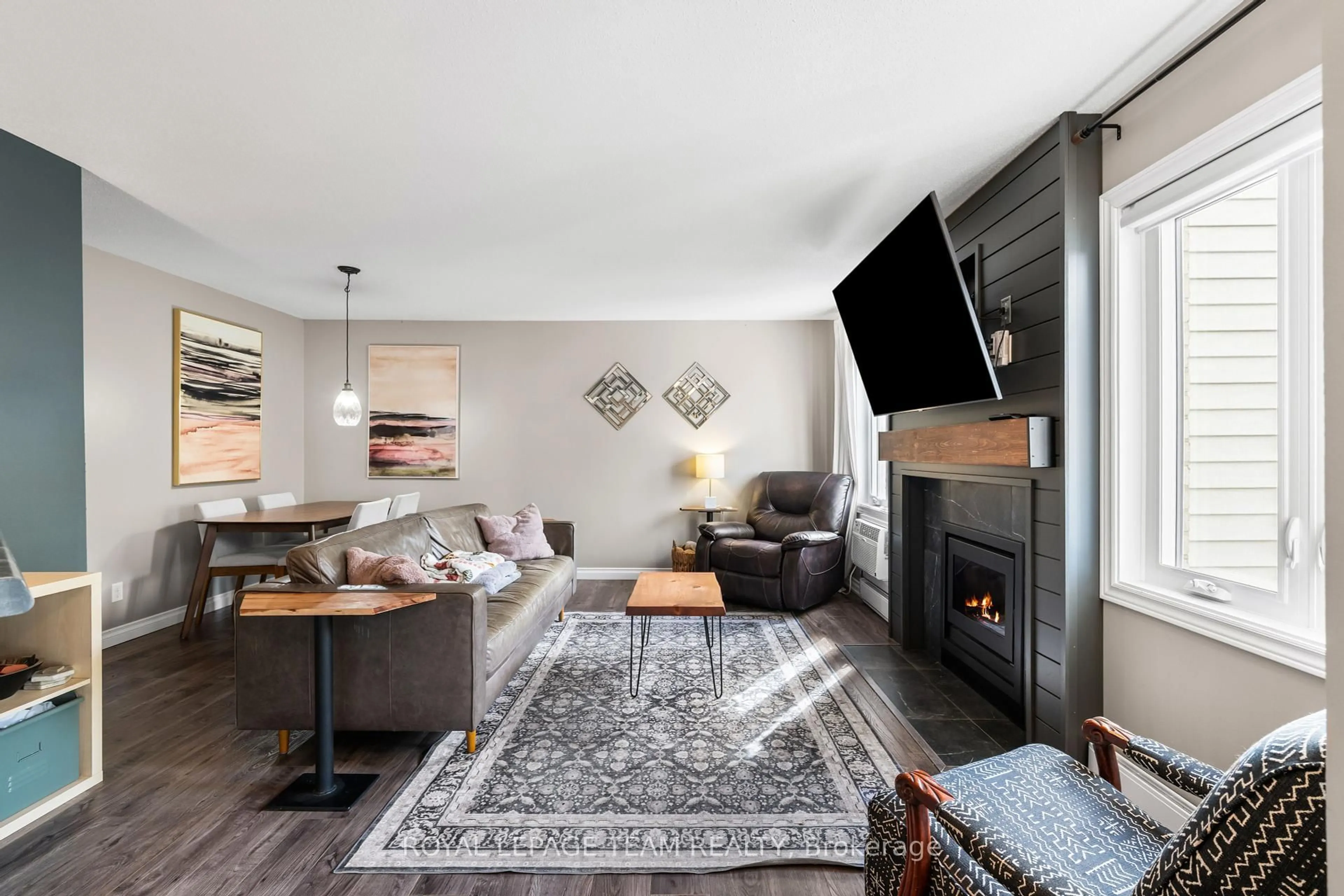 Living room with furniture, unknown for 5 Timberview Way #1, Ottawa Ontario K2H 9M6