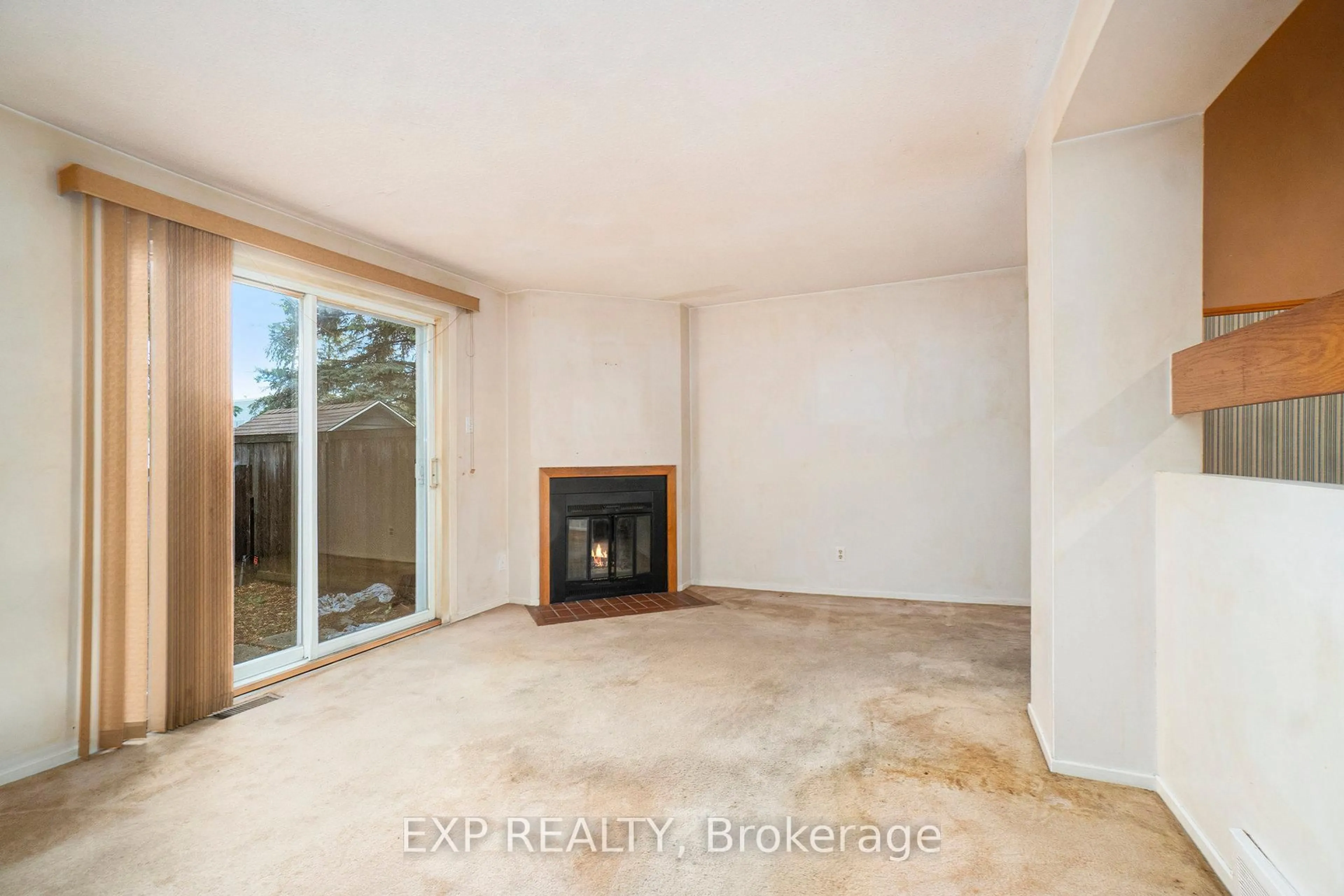 A pic of a room for 1699C Lamoureux Dr #C, Ottawa Ontario K1E 2N3