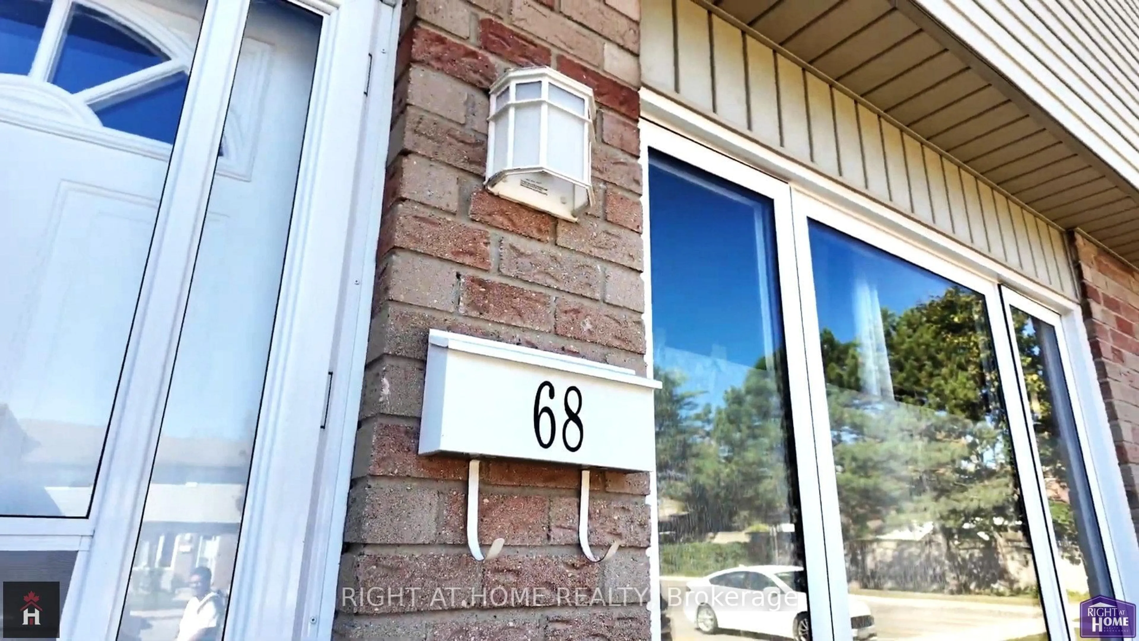 Unknown for 1095 Jalna Blvd #68, London South Ontario N6E 2Y7