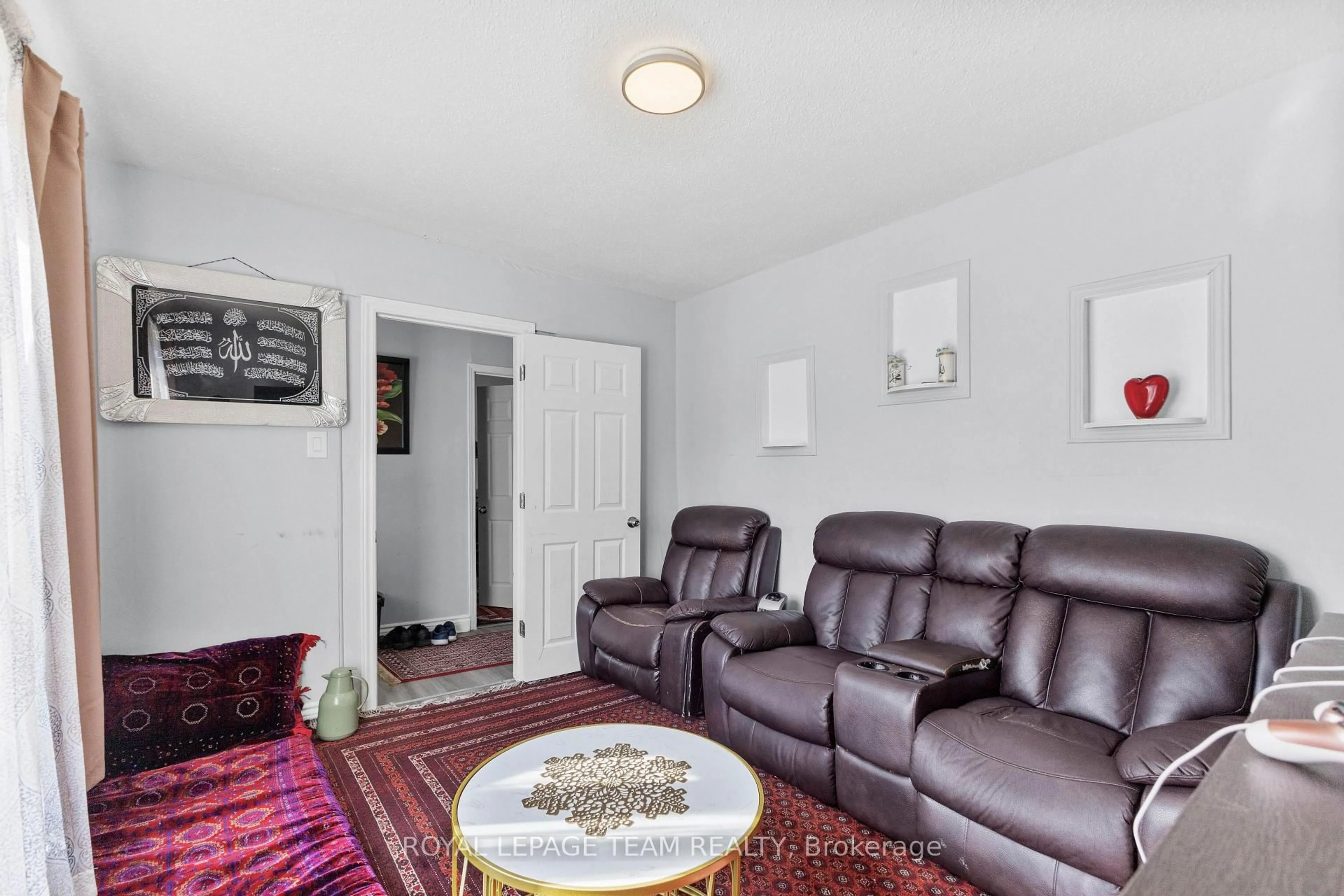 Living room with furniture, unknown for 105 Jolliet Ave, Ottawa Ontario K1L 5H1