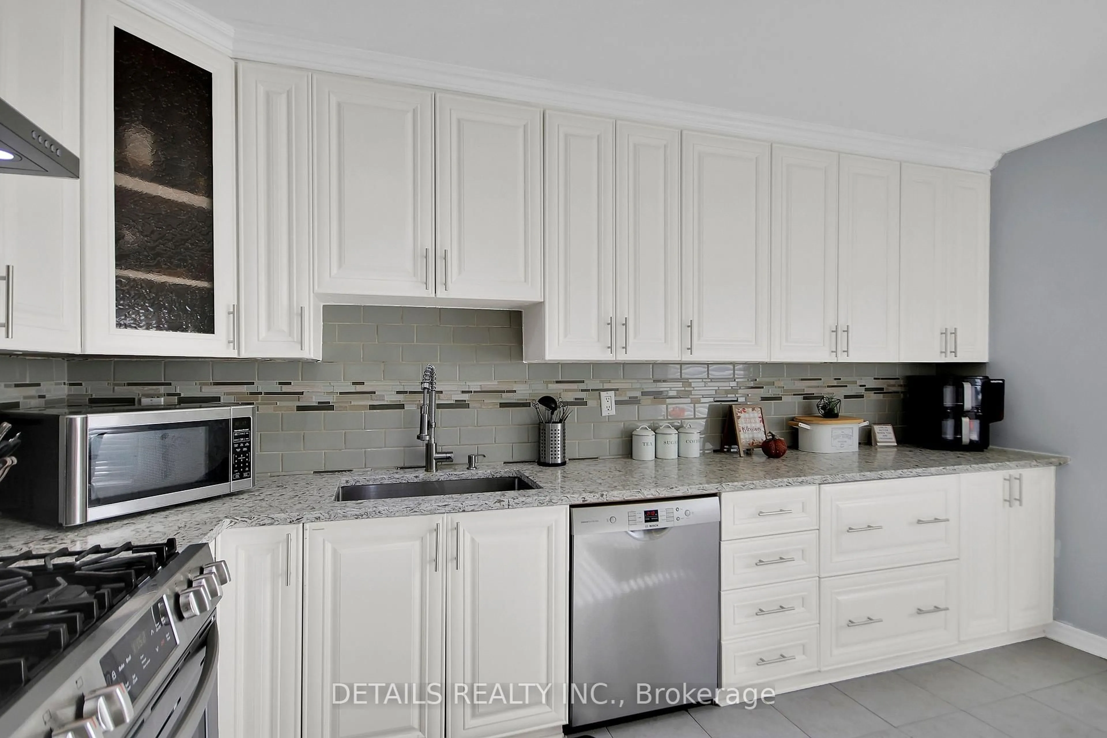 Contemporary kitchen, ceramic/tile floor for 3575 Downpatrick Rd #2, Ottawa Ontario K1V 8T3