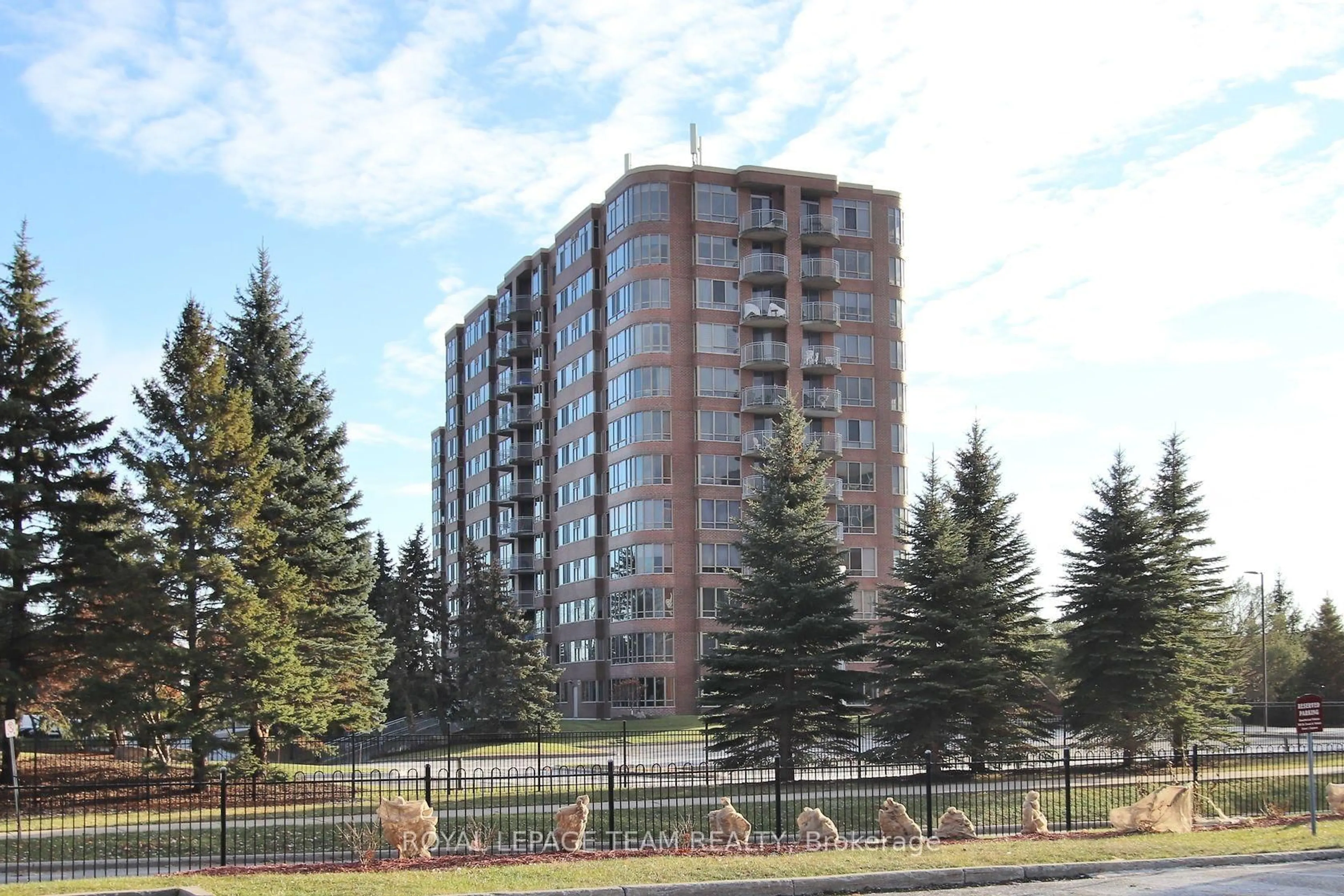 Unknown for 100 Grant Carman Dr #1008, Ottawa Ontario K2E 8B8