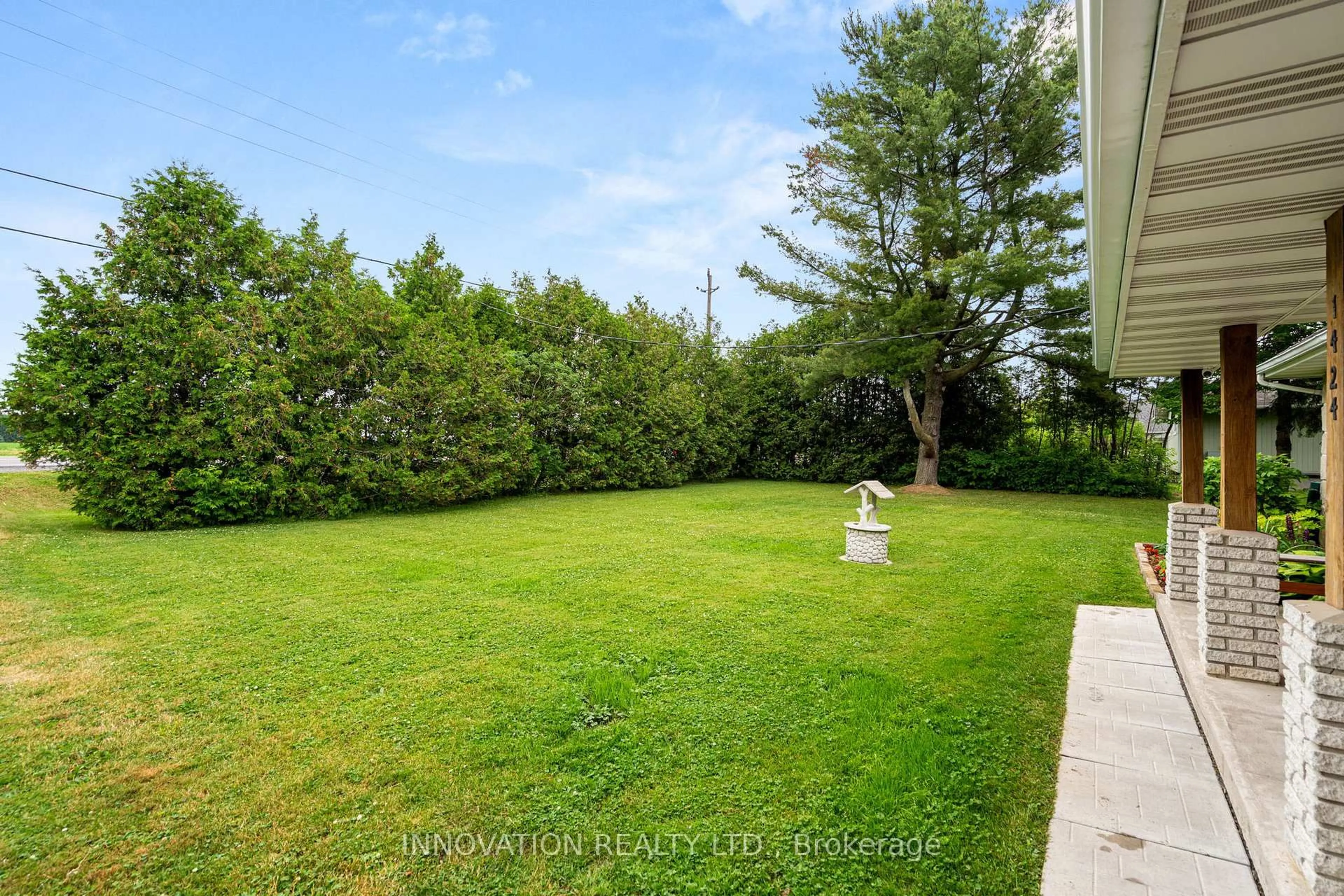 A pic from outside/outdoor area/front of a property/back of a property/a pic from drone, forest/trees view for 1424 Notre Dame St, Russell Ontario K0A 1W0