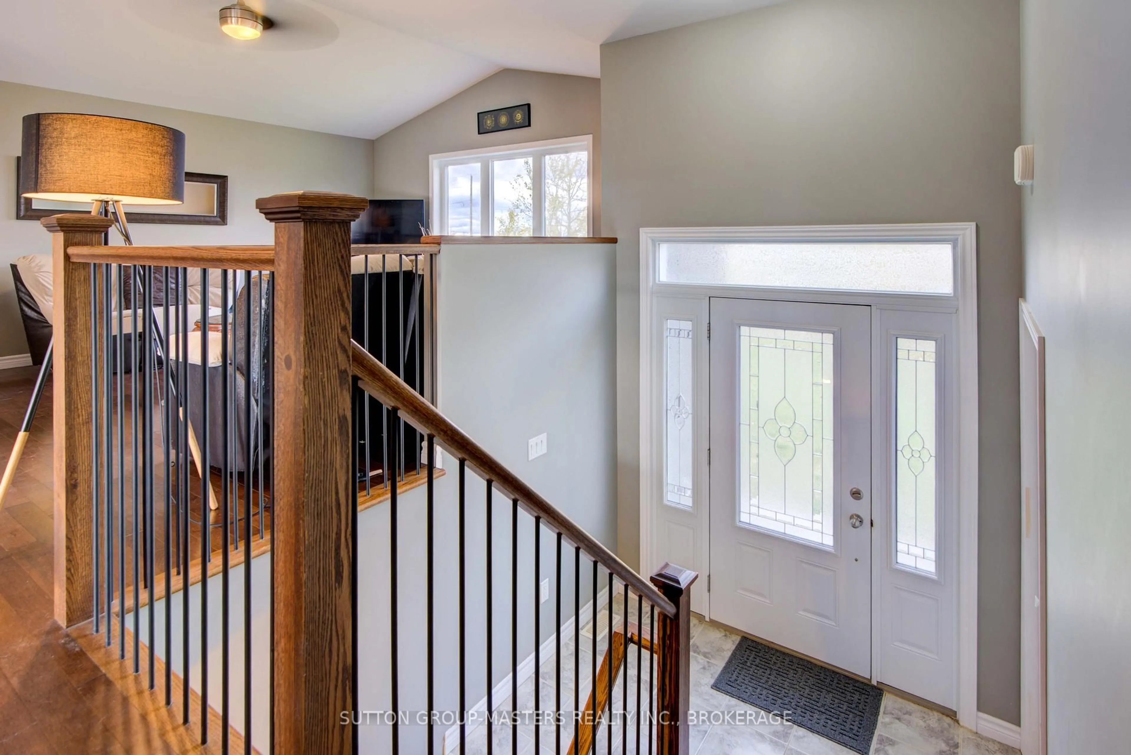 Indoor entryway for 4759 Florida Rd, Bissett Creek Ontario K0H 2H0