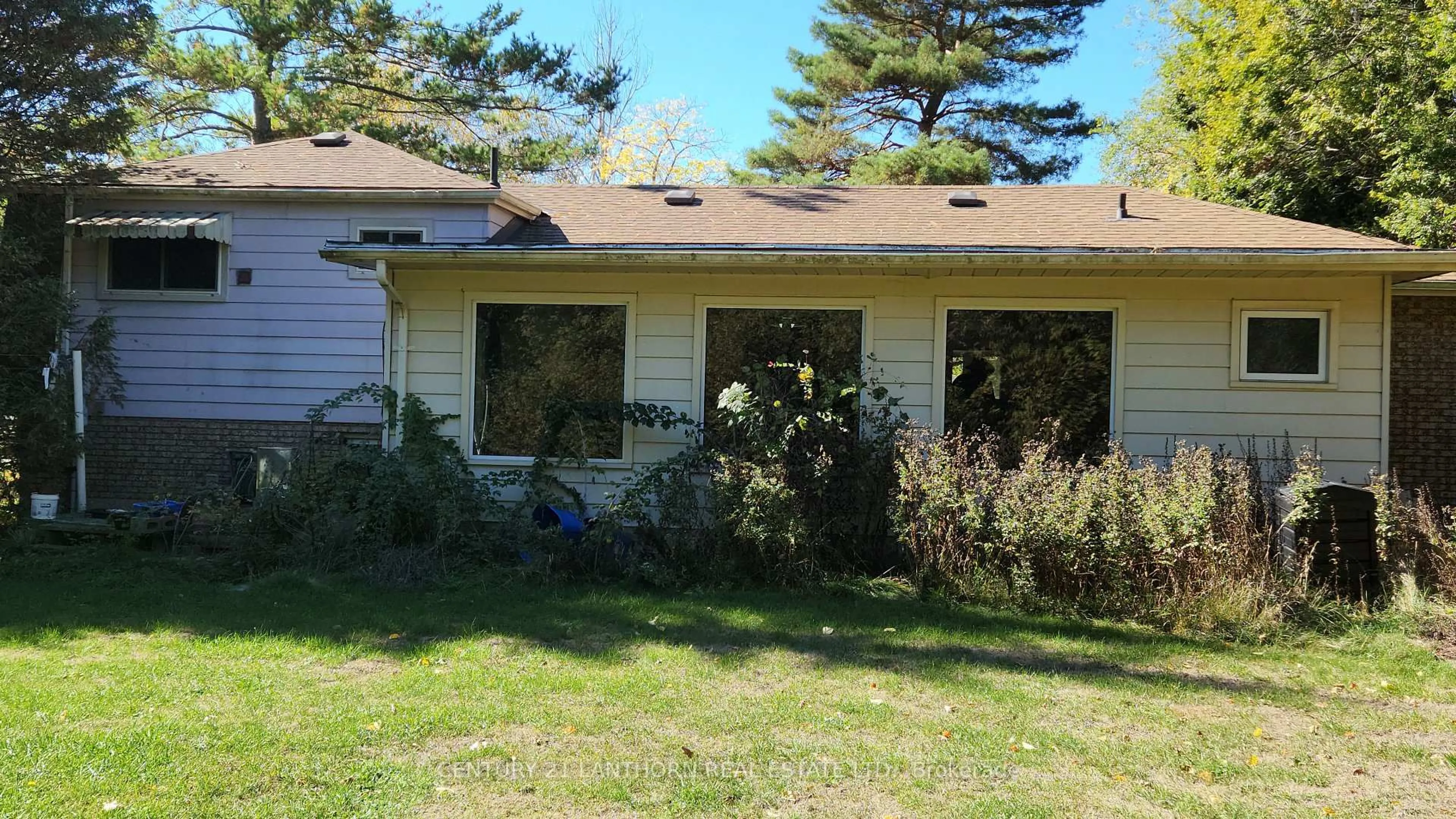 Patio, unknown for 205 ELMWOOD Blvd, Bath Ontario K0H 1G0