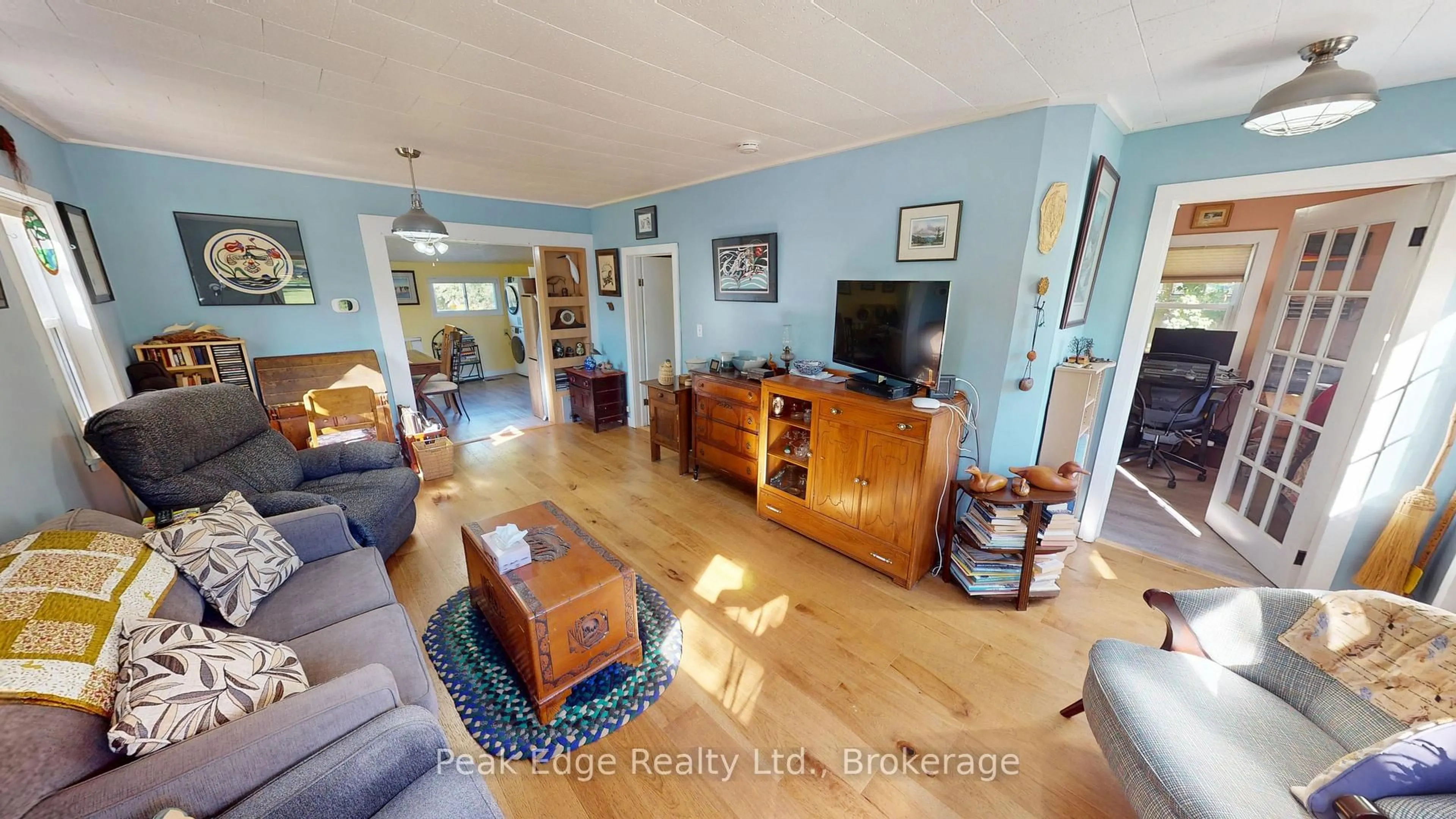 Living room with furniture, unknown for 20 Dirstien Street South St, Brockton Ontario N0G 1S0