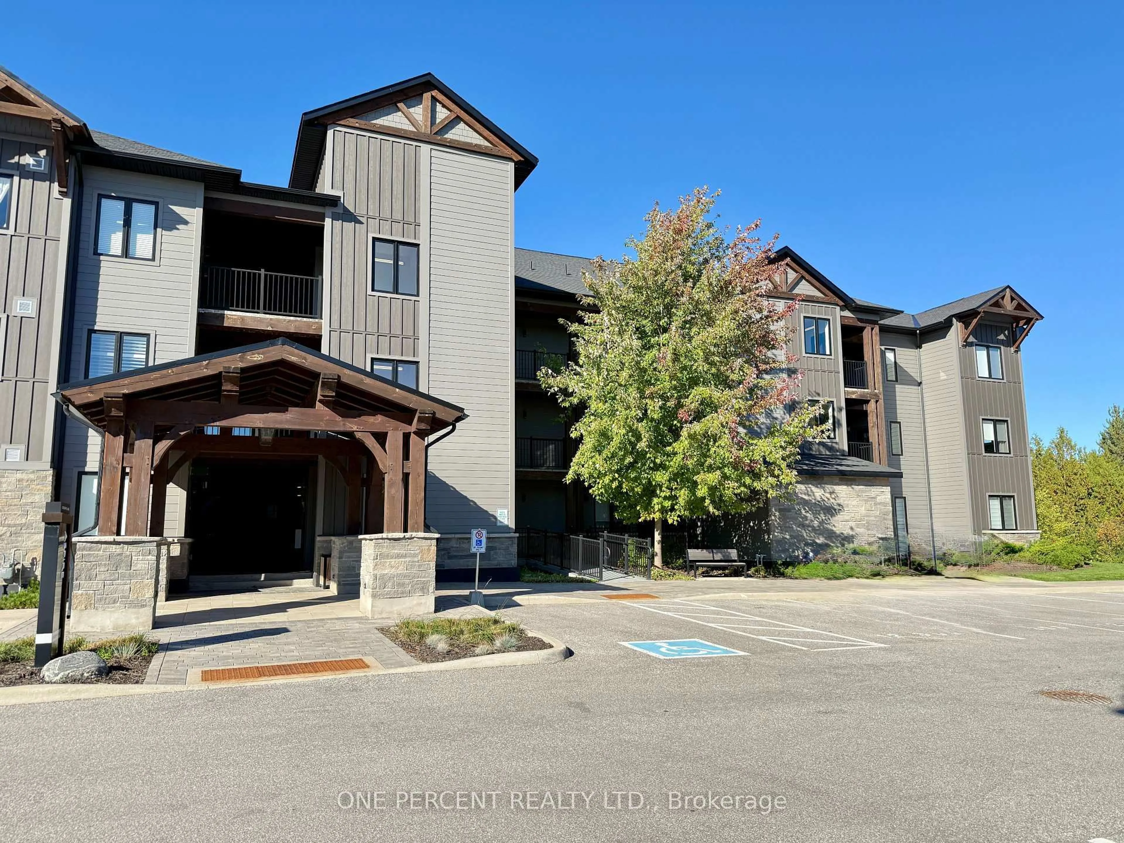 A pic from outside/outdoor area/front of a property/back of a property/a pic from drone, mountain view for 12 Beckwith Lane #306, Blue Mountains Ontario L9Y 0A4