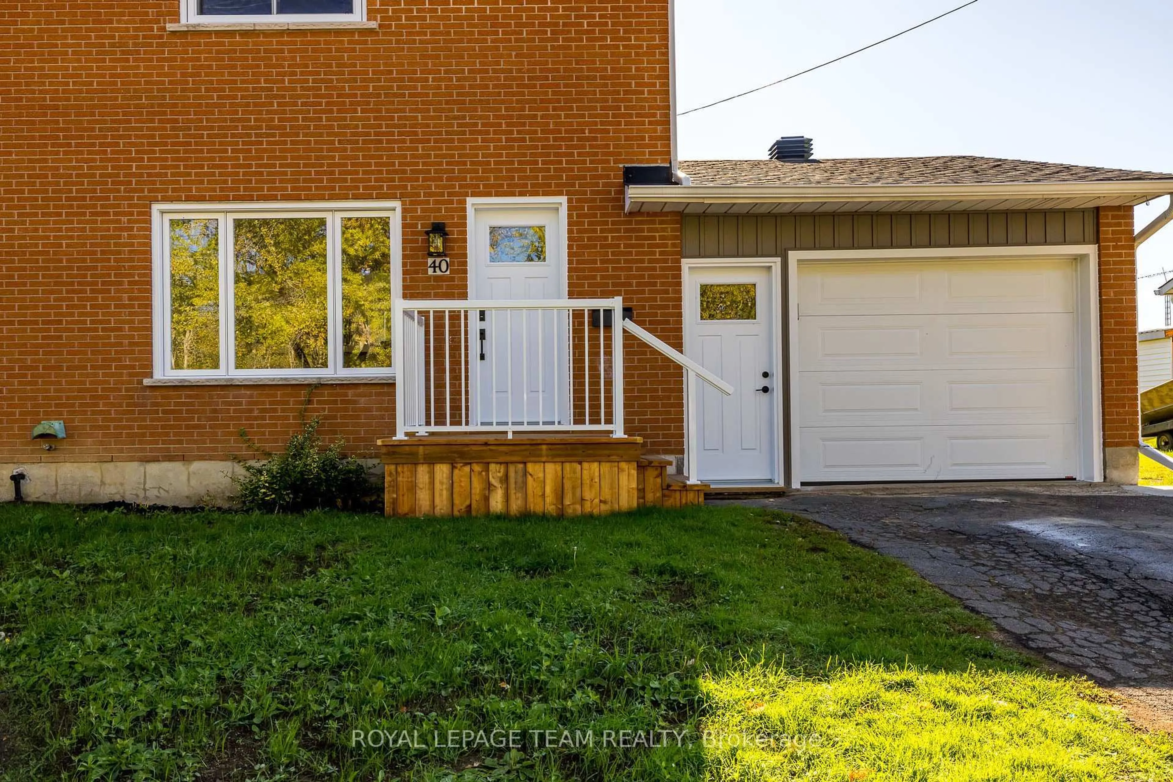 Unknown for 40 Beach Ave, South Dundas Ontario K0E 1K0