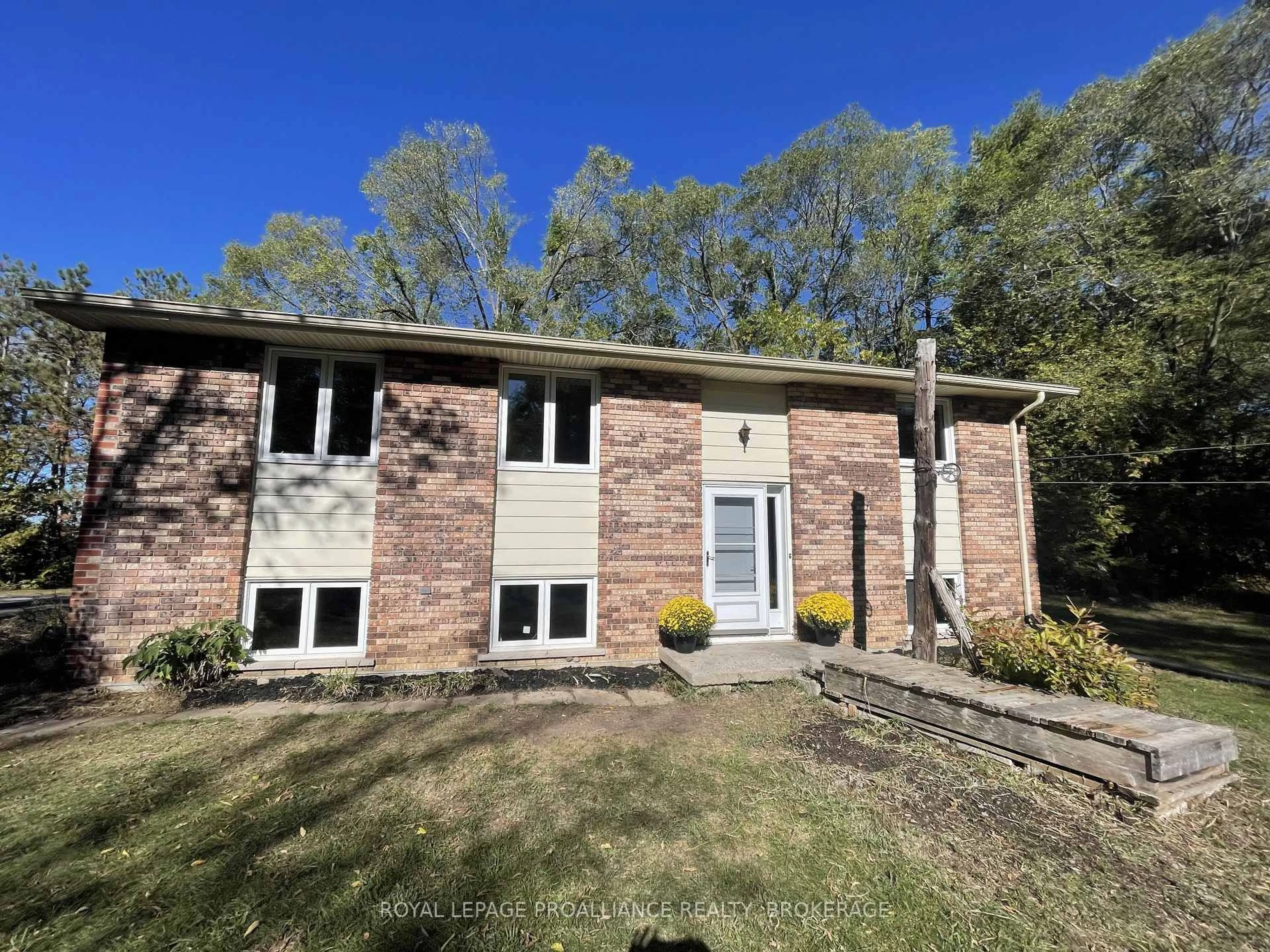 Home with brick exterior material, unknown for 1136 Millhaven Rd, Bissett Creek Ontario K0H 2H0